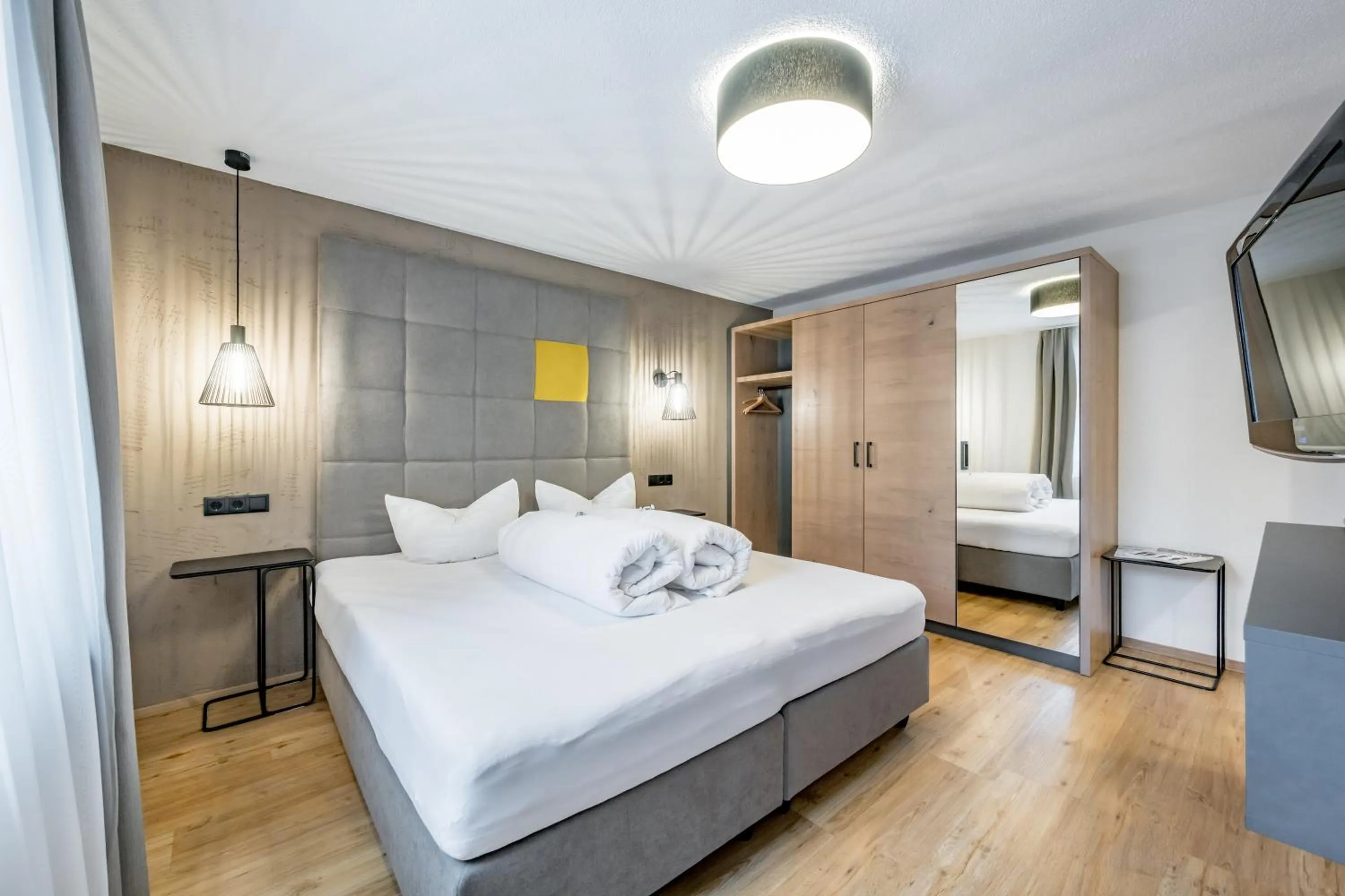 TV and multimedia, Bed in Appartements Perberschlager