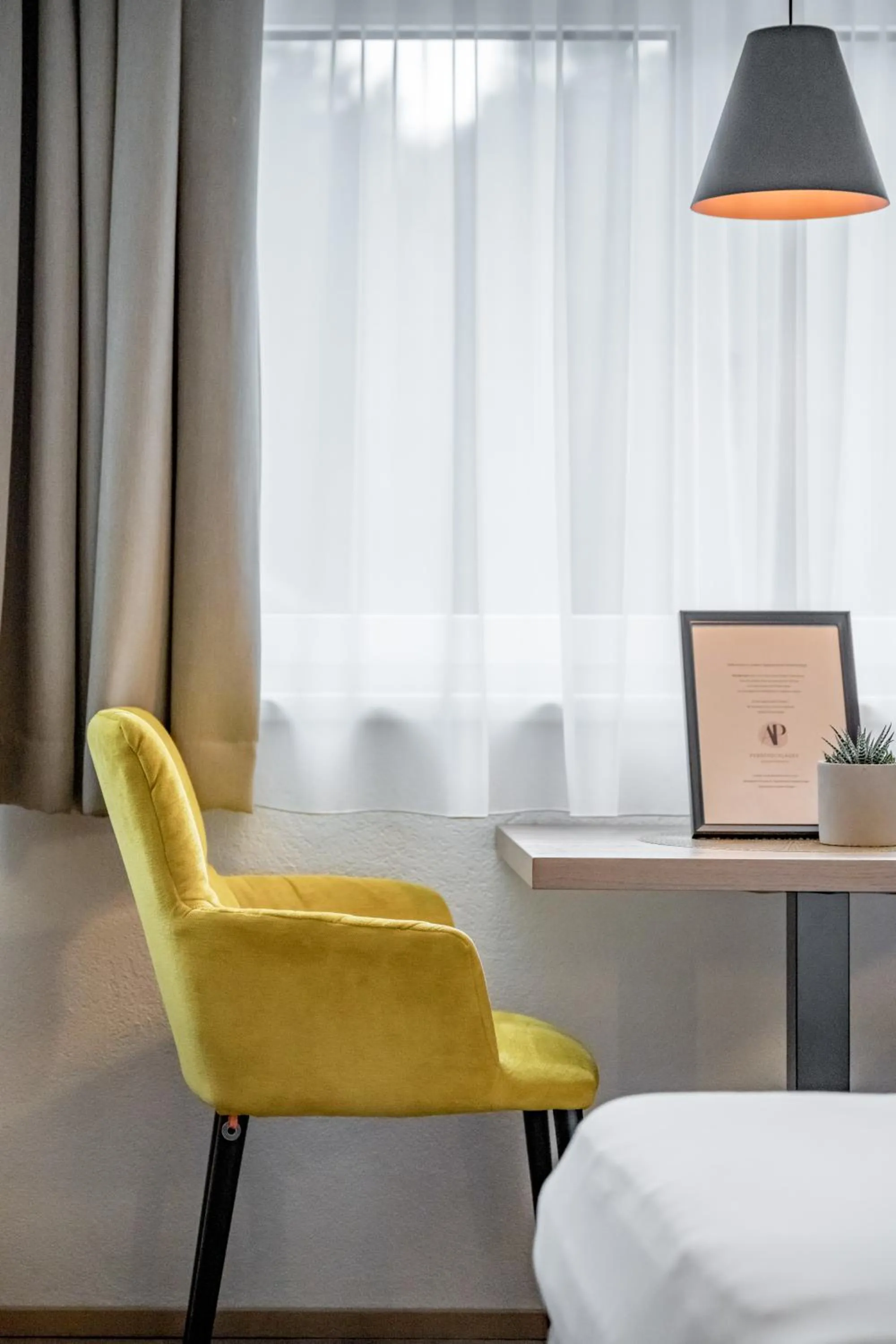 Dining area, Bed in Appartements Perberschlager