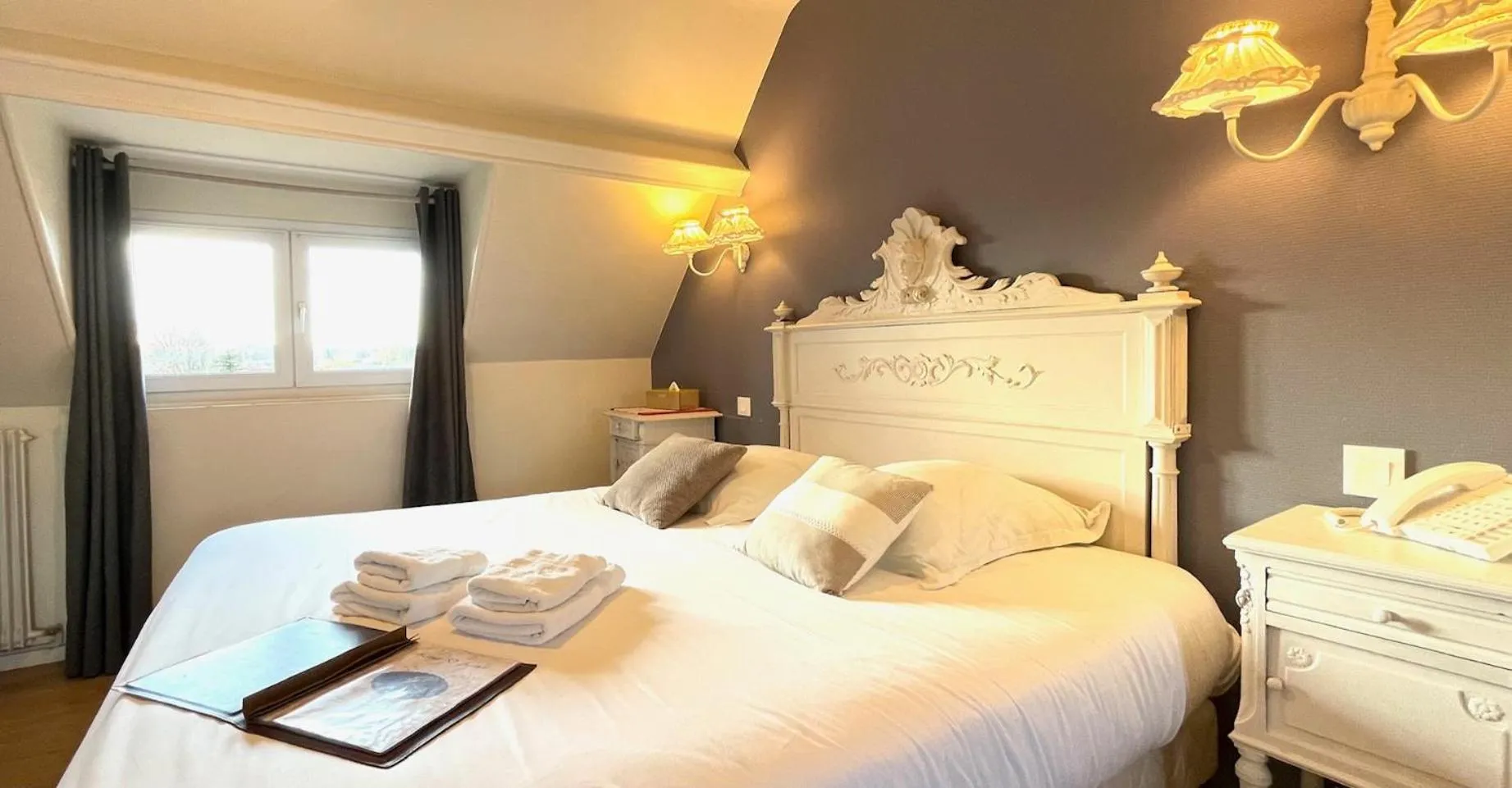 Bedroom, Bed in La Villa Les Mots Passants