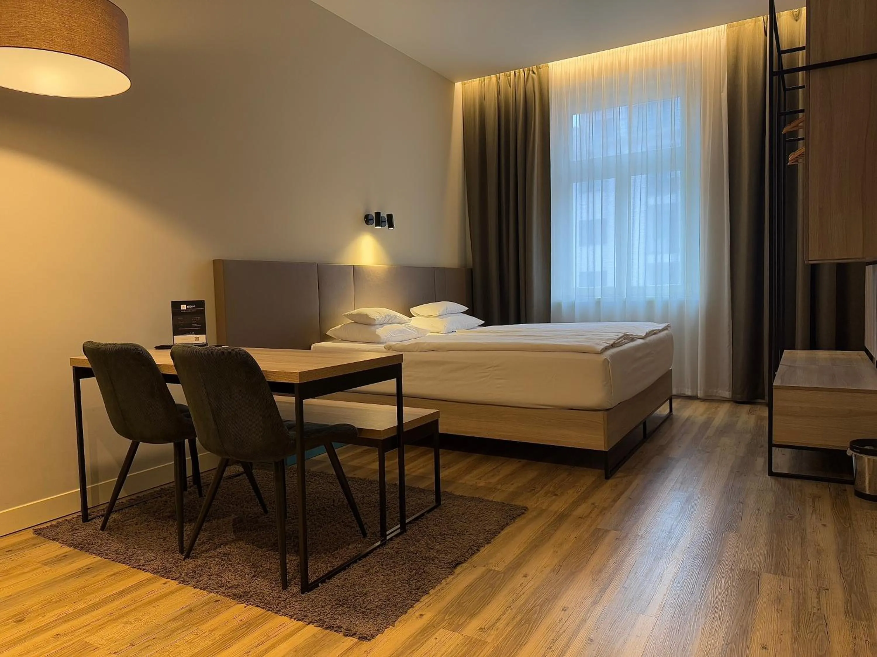 Standard Double or Twin Room in Avenue Legerova 19