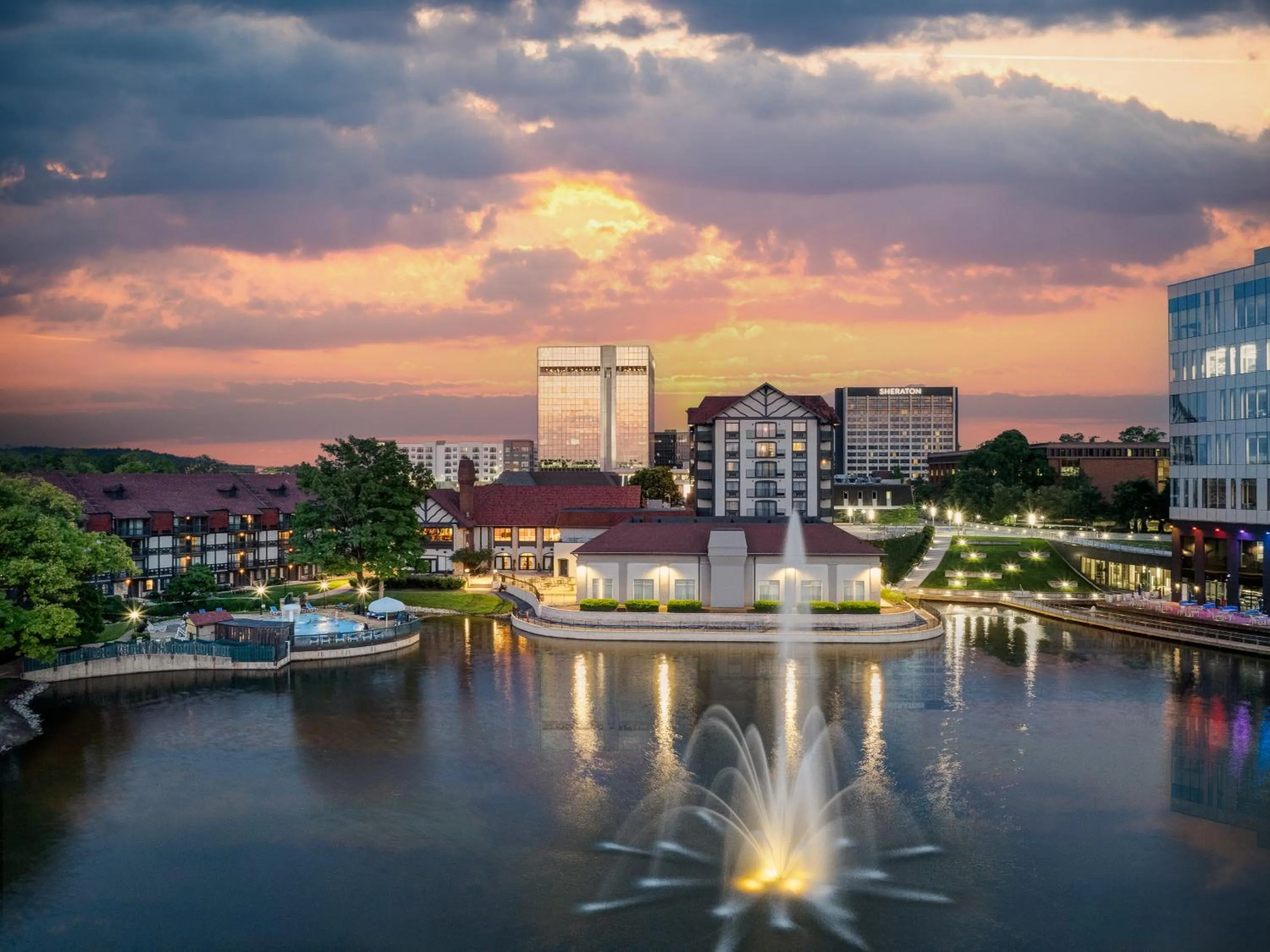 Property building in Sheraton Westport Lakeside Chalet