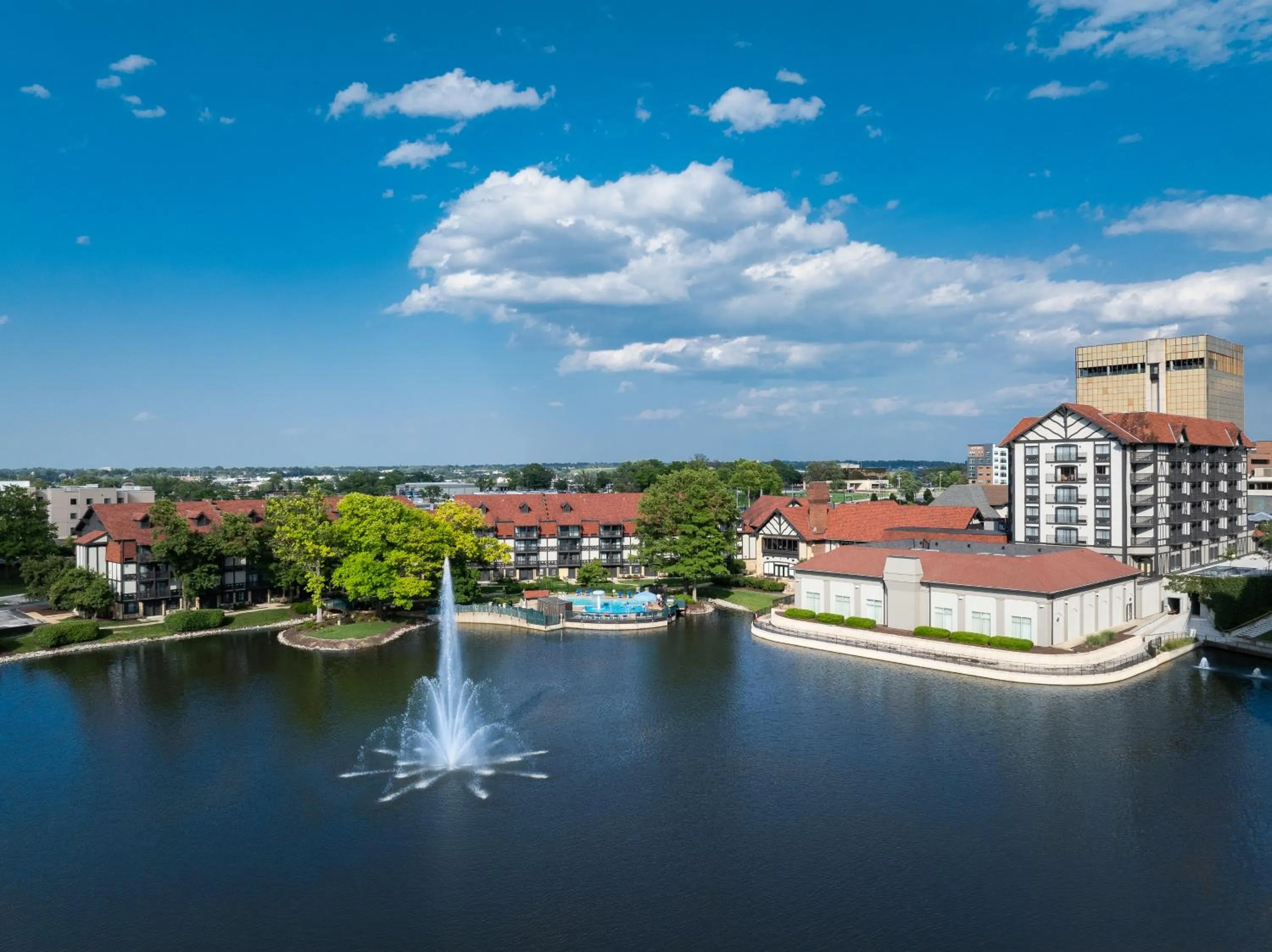 Property building in Sheraton Westport Lakeside Chalet
