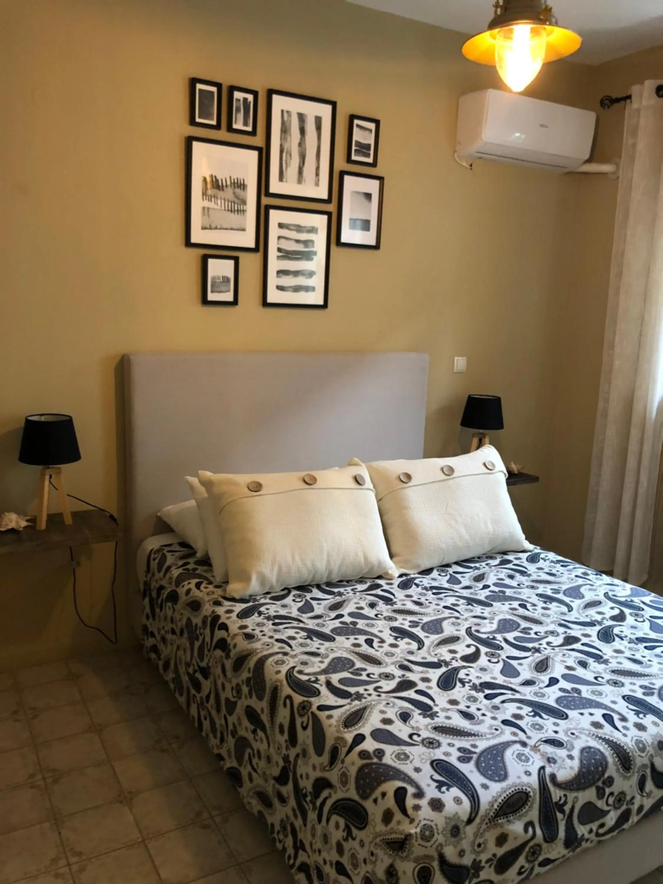 Bed in Rhodes Backpackers Boutique Hostel and Apartments