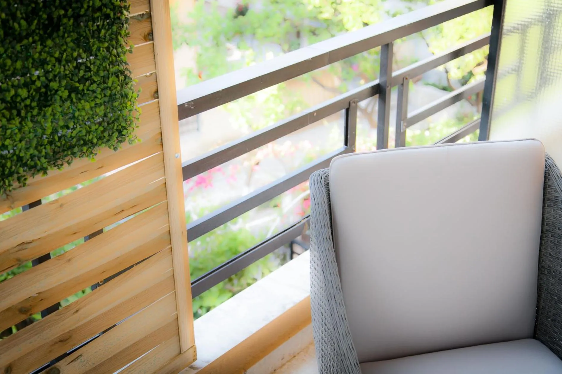 Rhodes Backpackers Boutique Hostel and Apartments