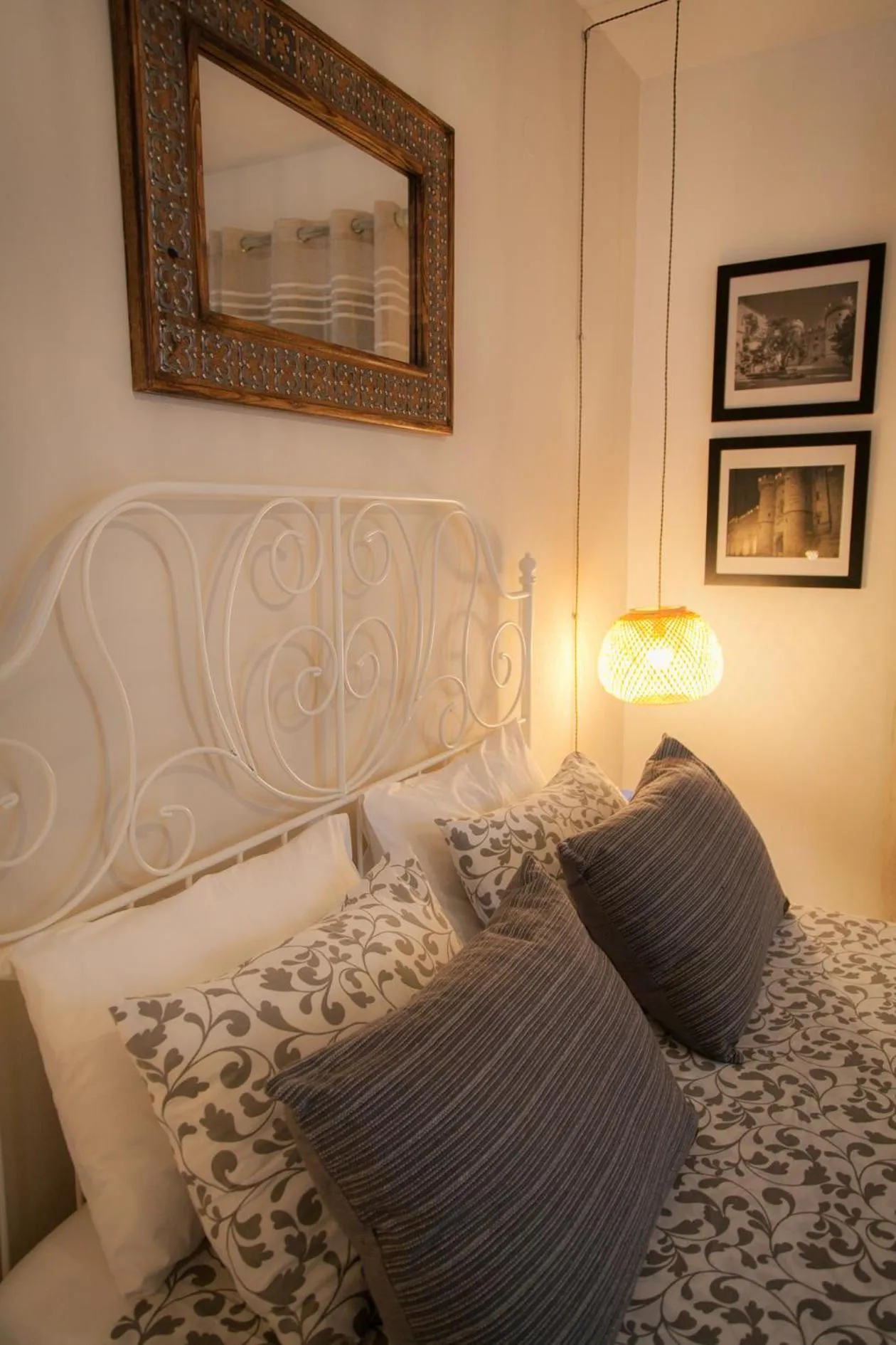 Bed in Rhodes Backpackers Boutique Hostel and Apartments