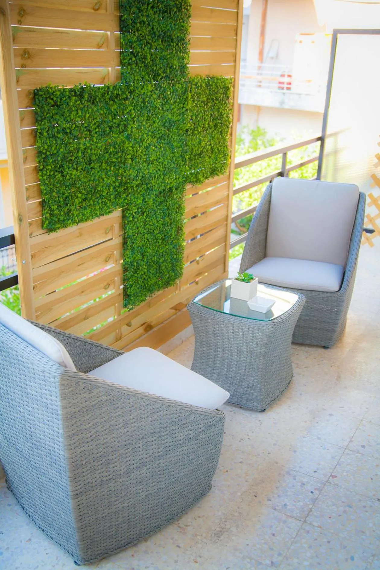 Rhodes Backpackers Boutique Hostel and Apartments