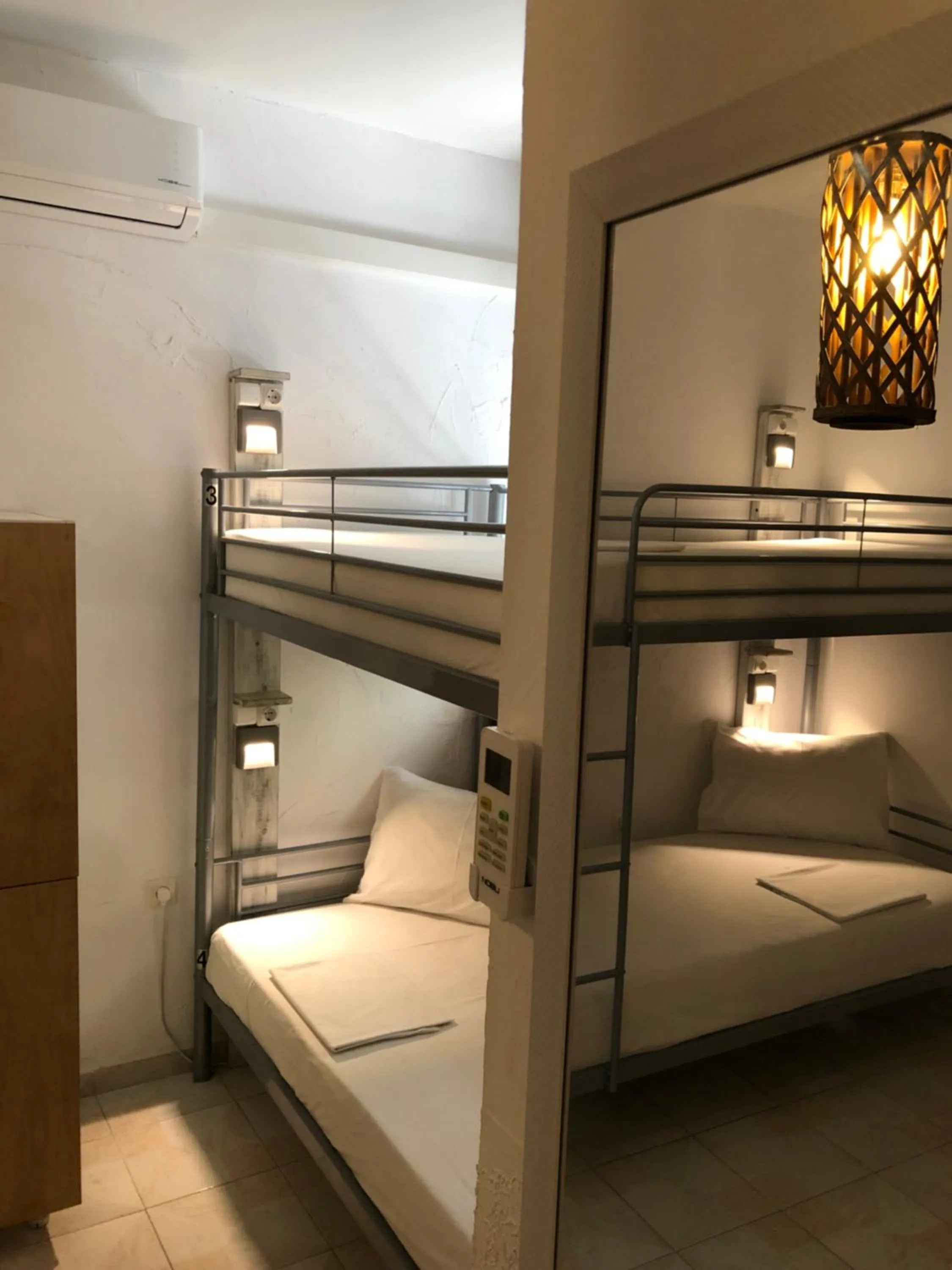 Bed in Rhodes Backpackers Boutique Hostel and Apartments