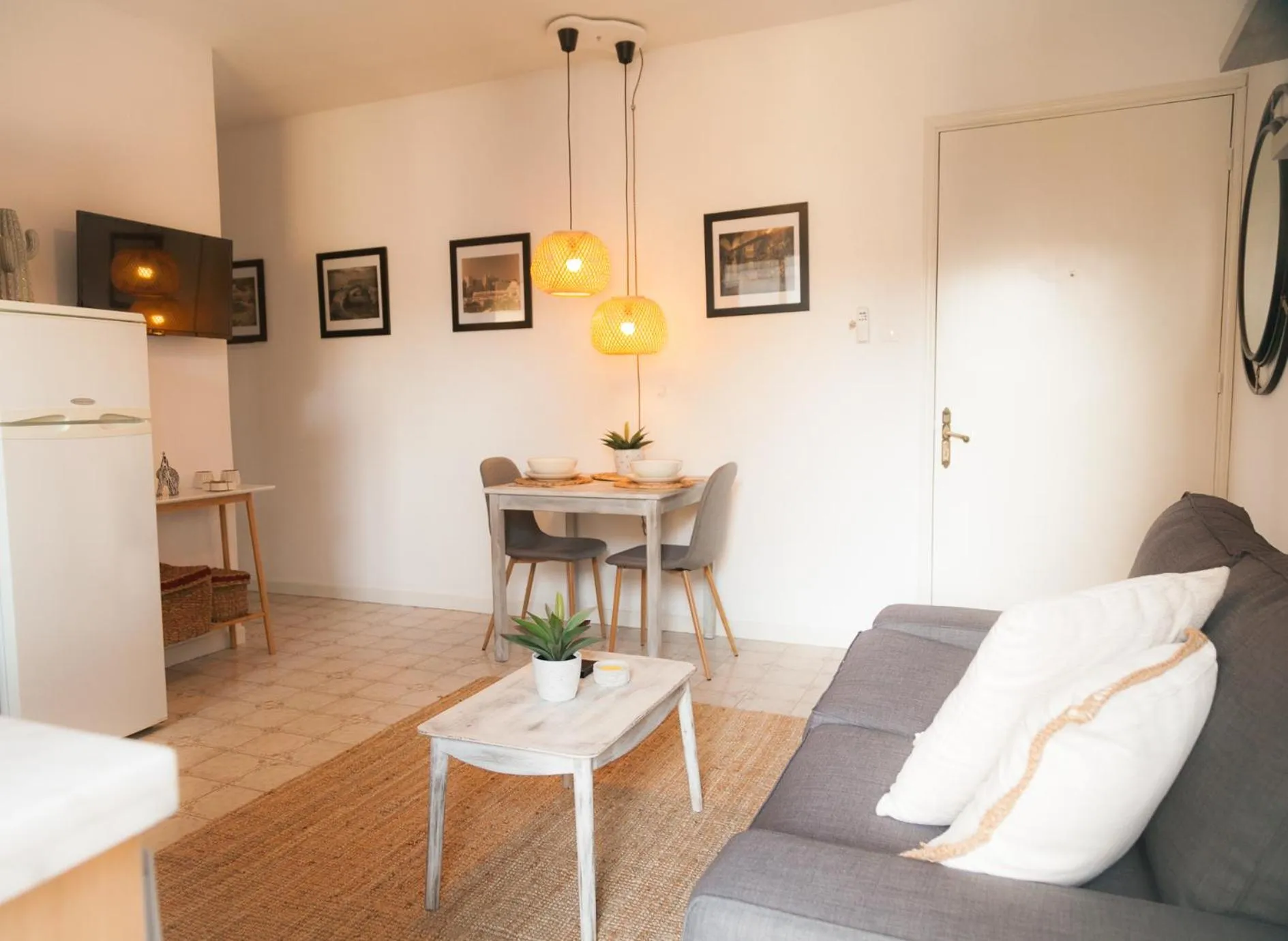 Rhodes Backpackers Boutique Hostel and Apartments