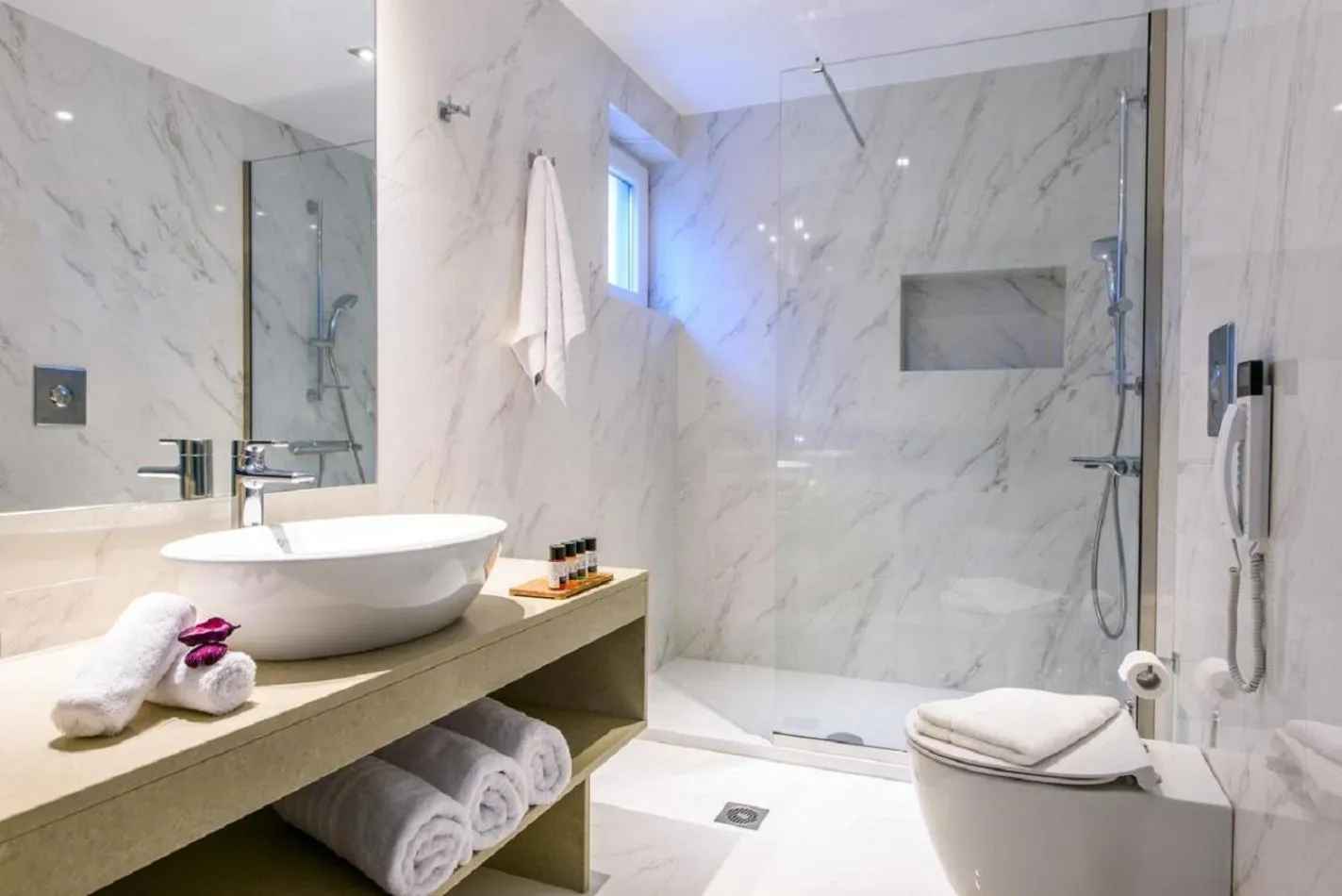 Shower in Gold Apartments