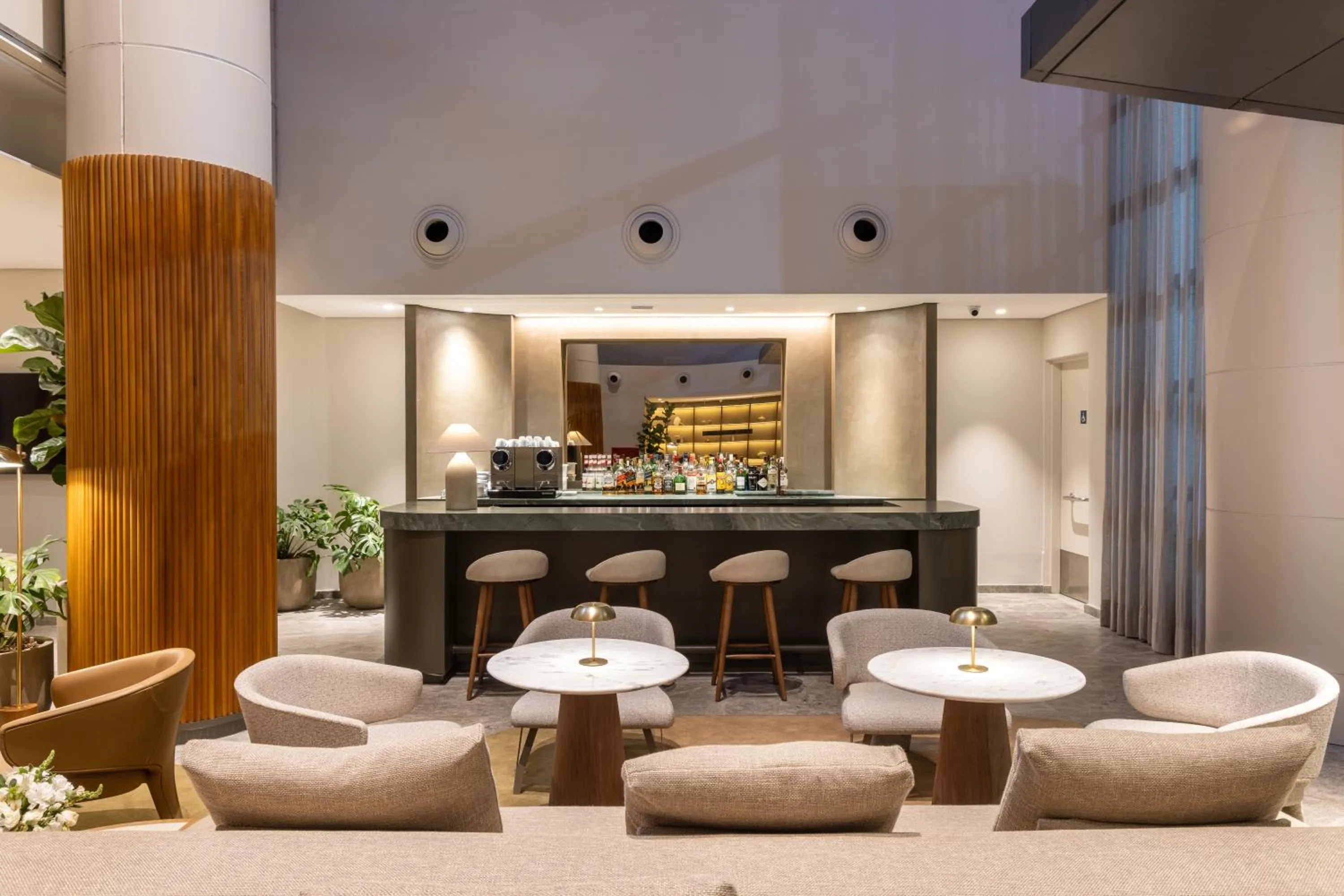 Lounge or bar in Blue Tree Premium Paulista