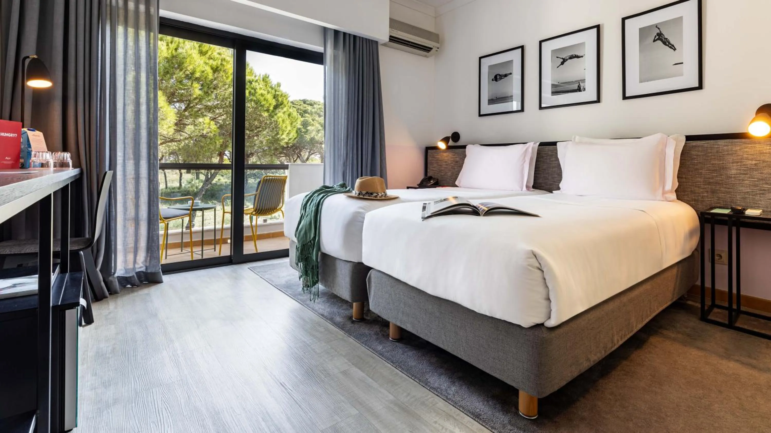 Bed in The Magnolia Hotel