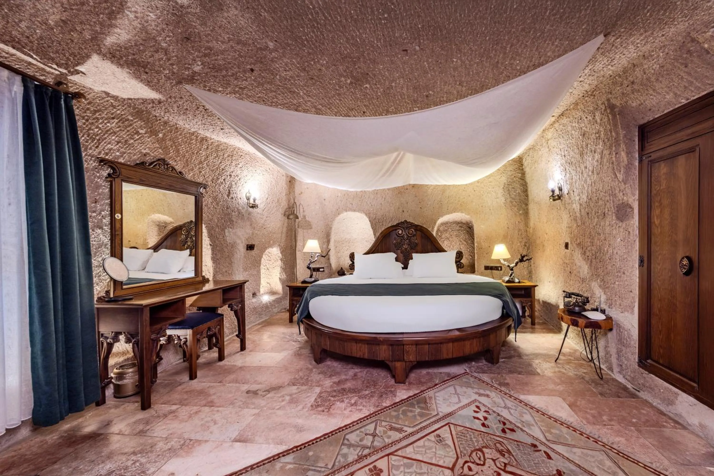 Deluxe Queen Suite in Eyes Of Cappadocia Cave Hotel