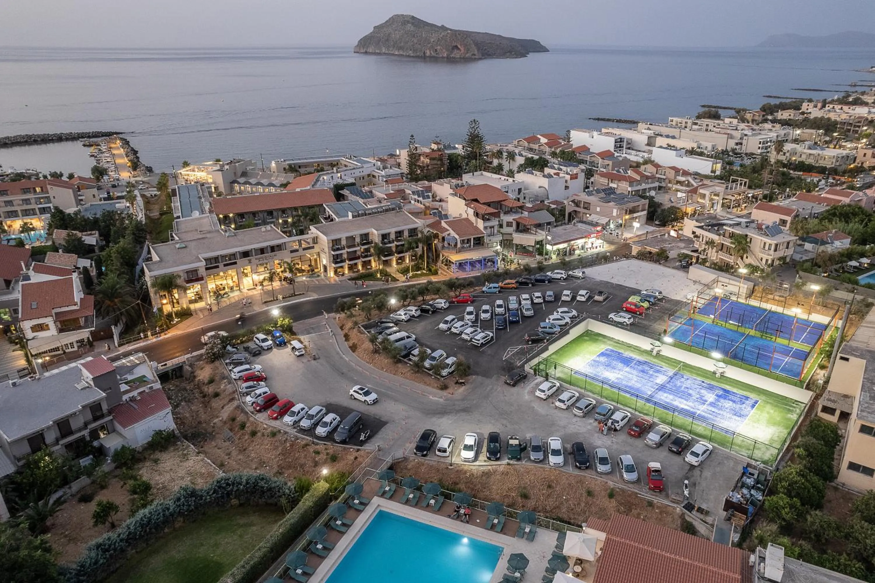 Tennis court in Porto Platanias Beach Resort & Spa