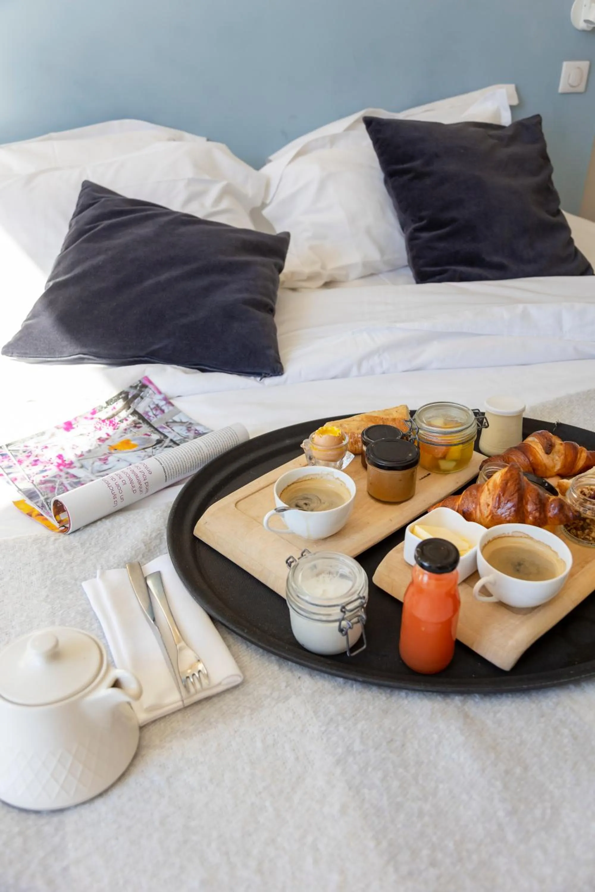Breakfast, Bed in Auberge Kallisté - Eco Label