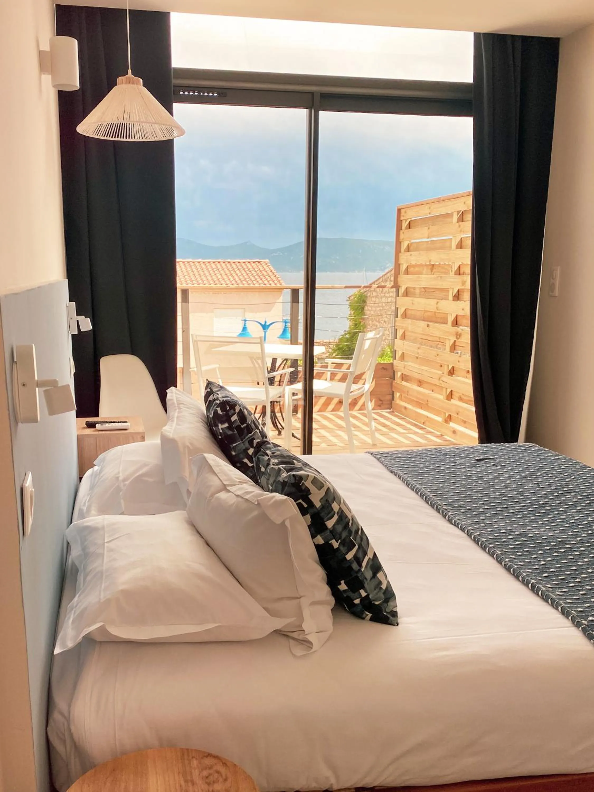 Photo of the whole room, Bed in Auberge Kallisté - Eco Label