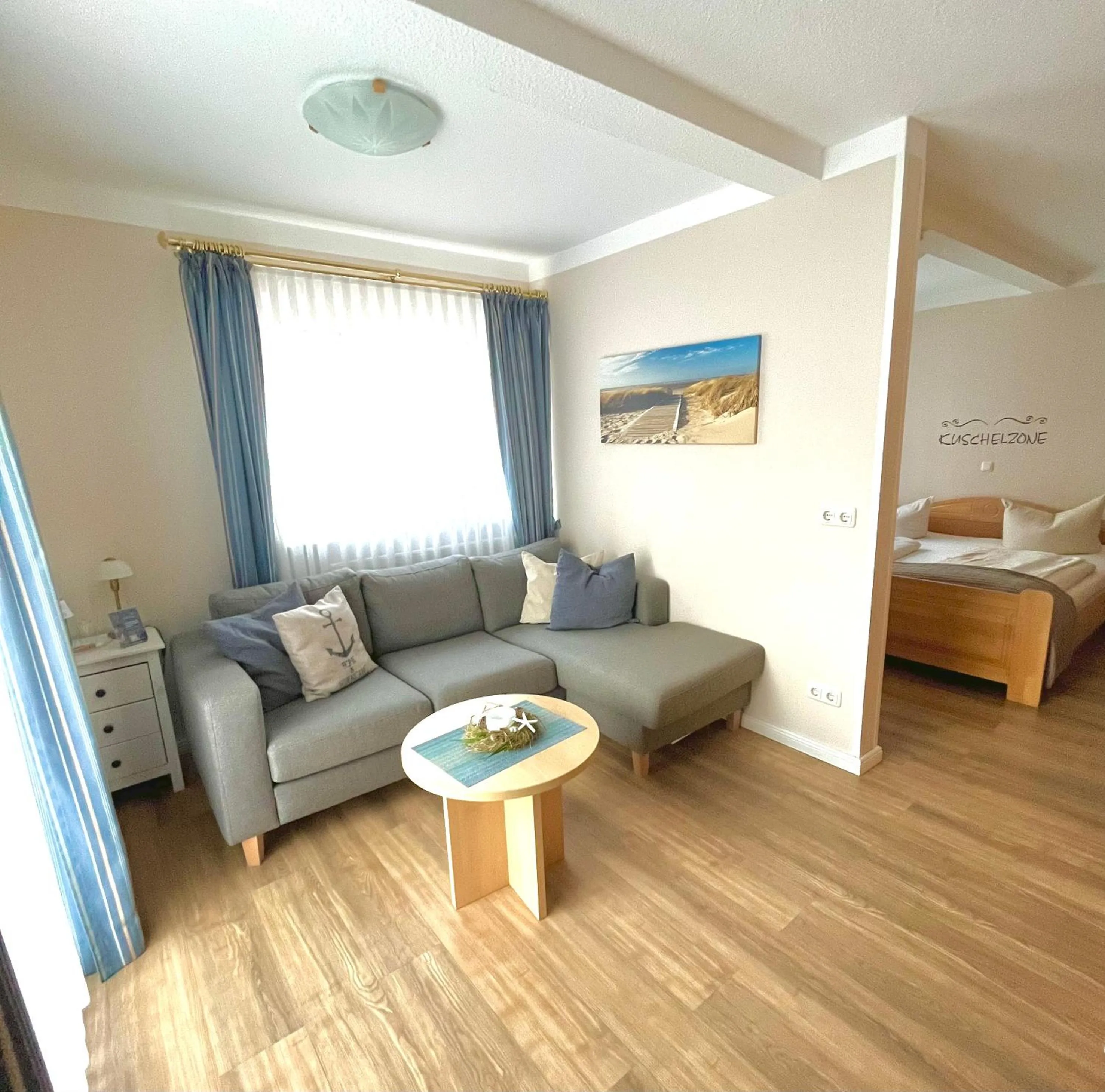 Photo of the whole room, Bed in Landhotel Esen