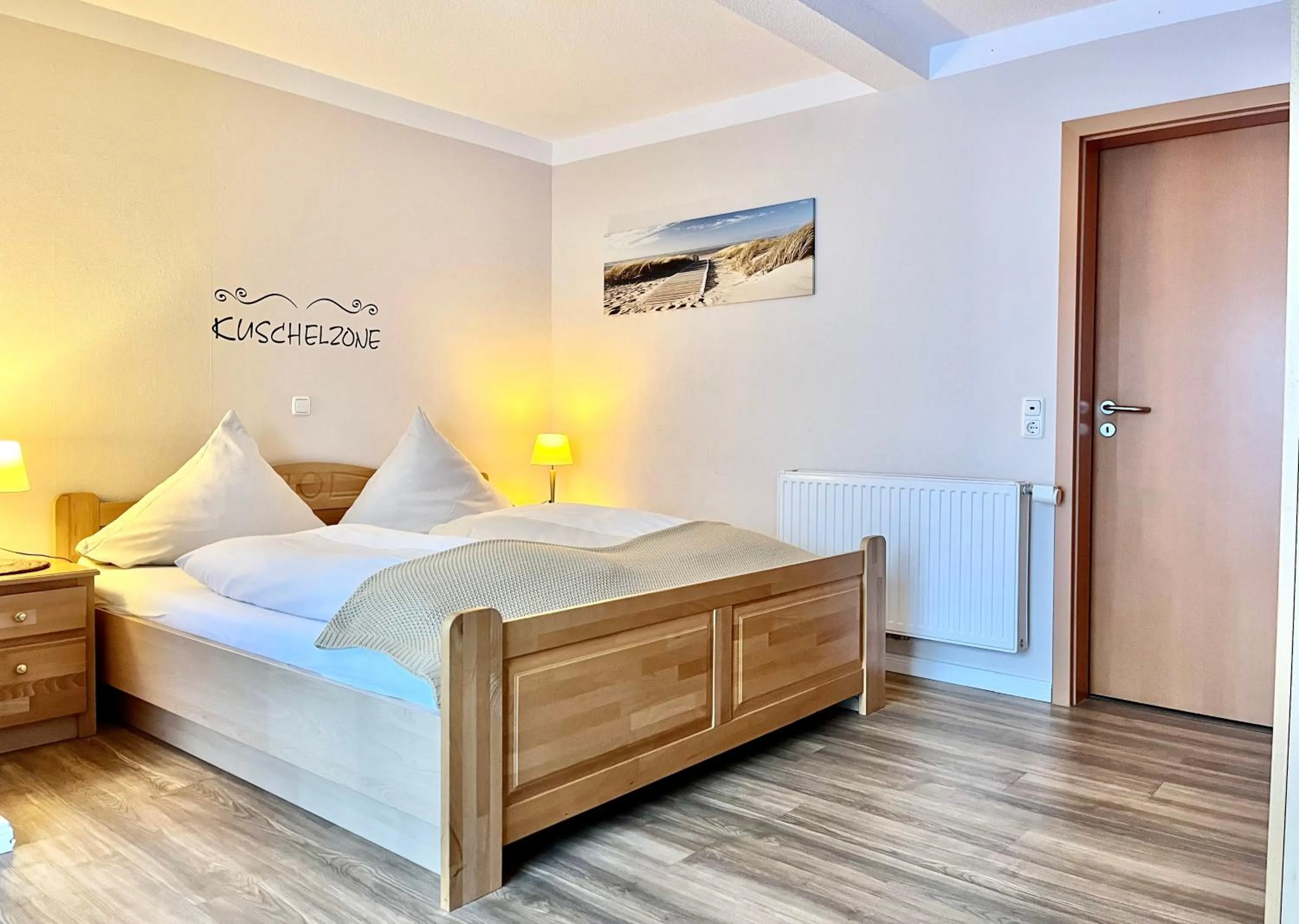 Photo of the whole room, Bed in Landhotel Esen