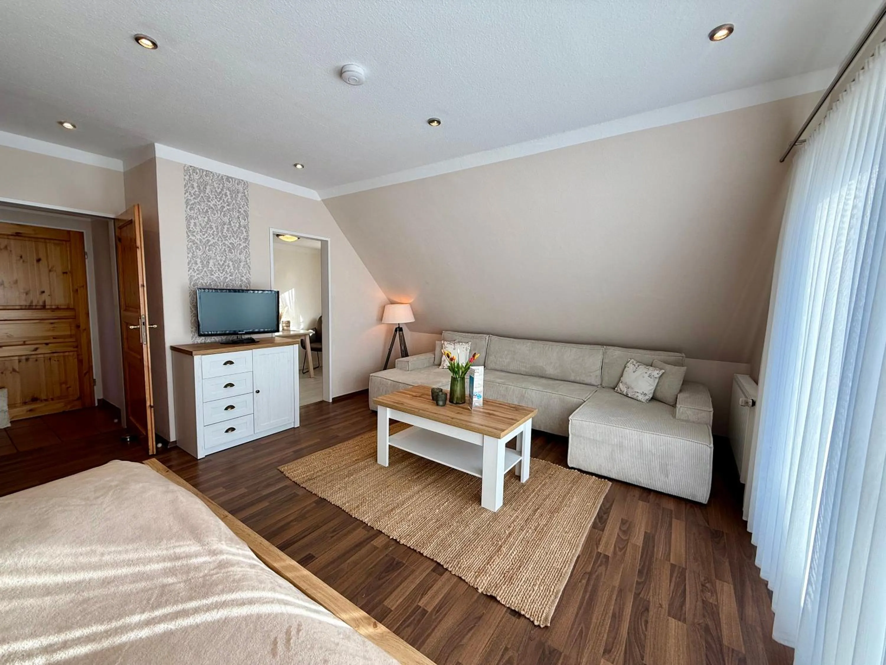 Living room, Bed in Landhotel Esen