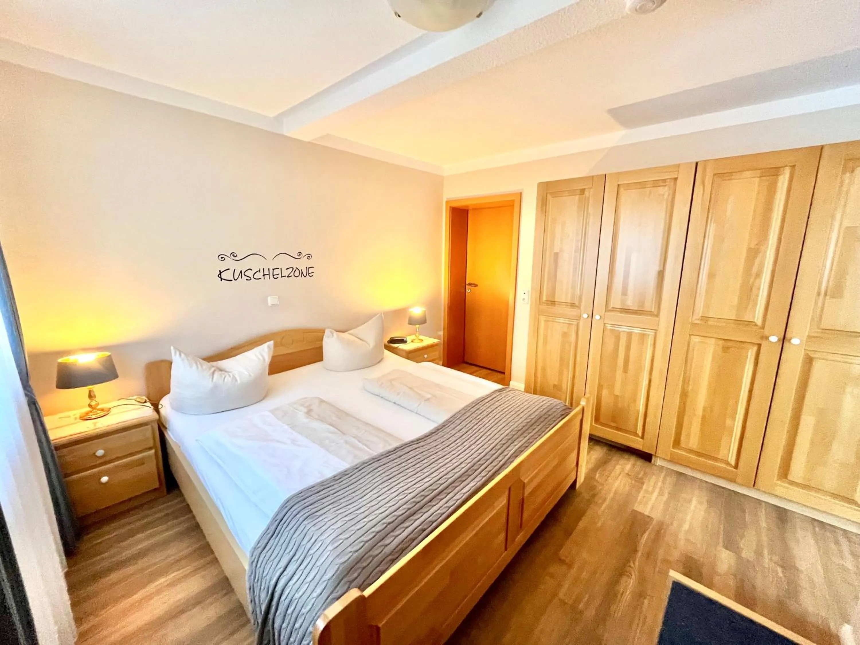 Photo of the whole room, Bed in Landhotel Esen