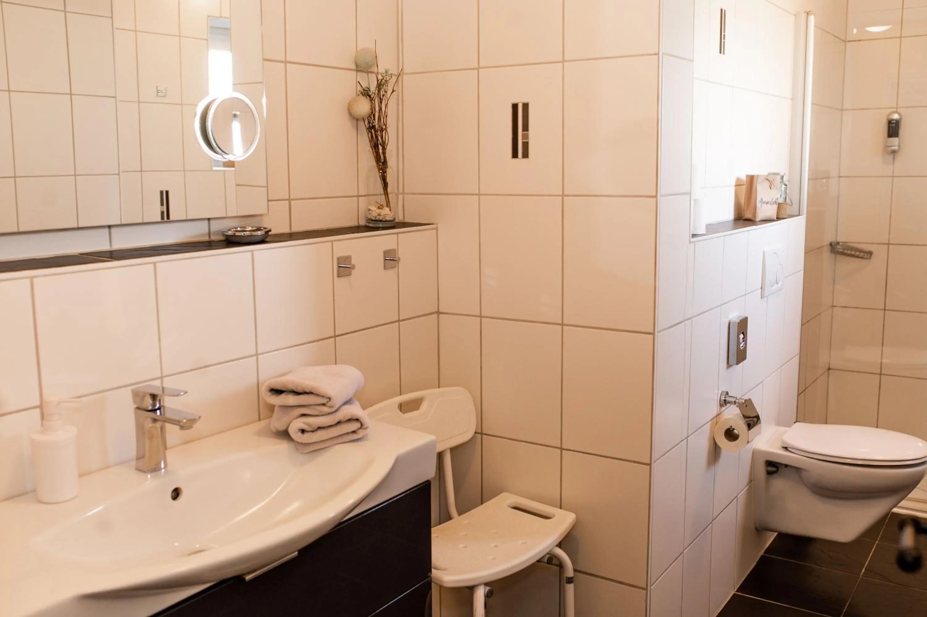 Bathroom in Landhotel Esen