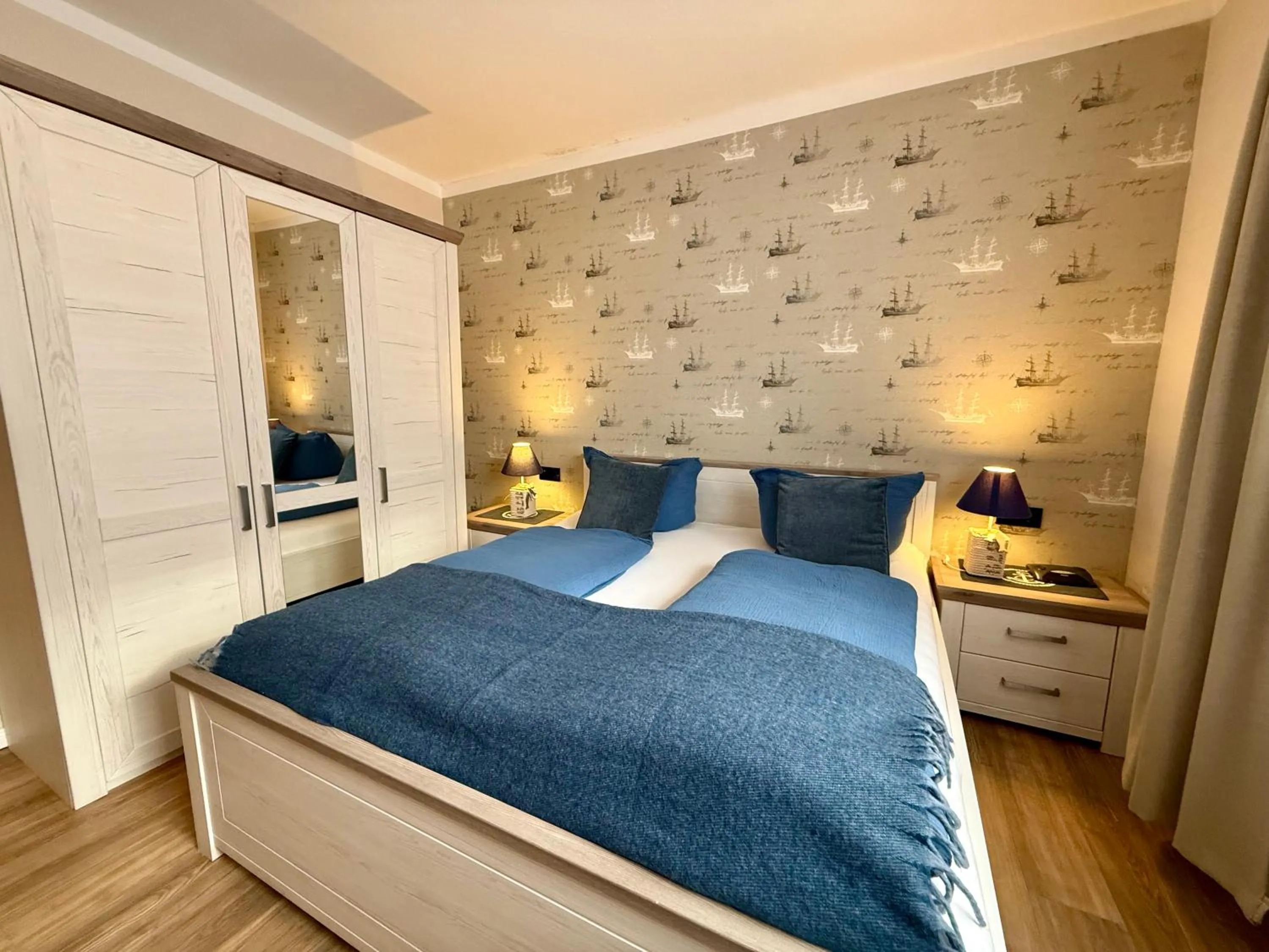 Bedroom, Bed in Landhotel Esen