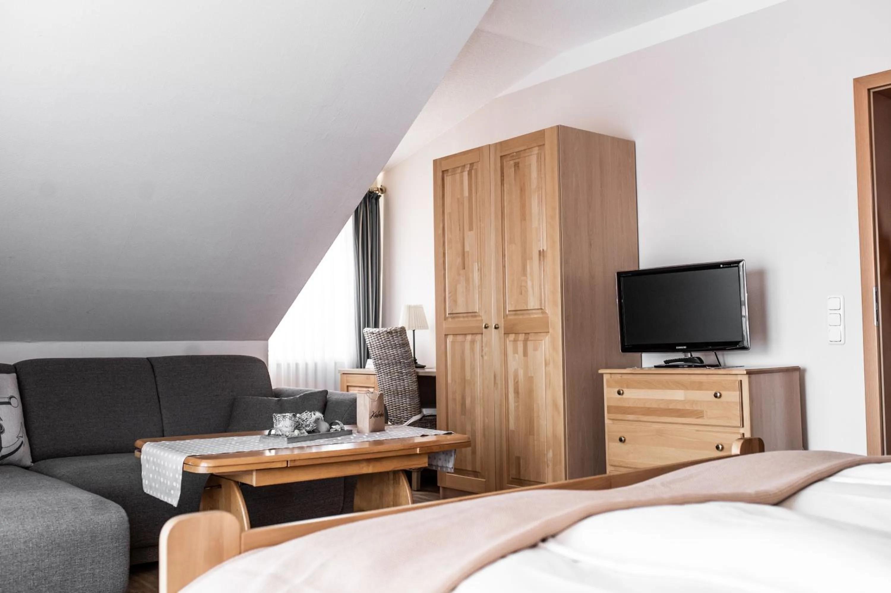 Photo of the whole room, Bed in Landhotel Esen