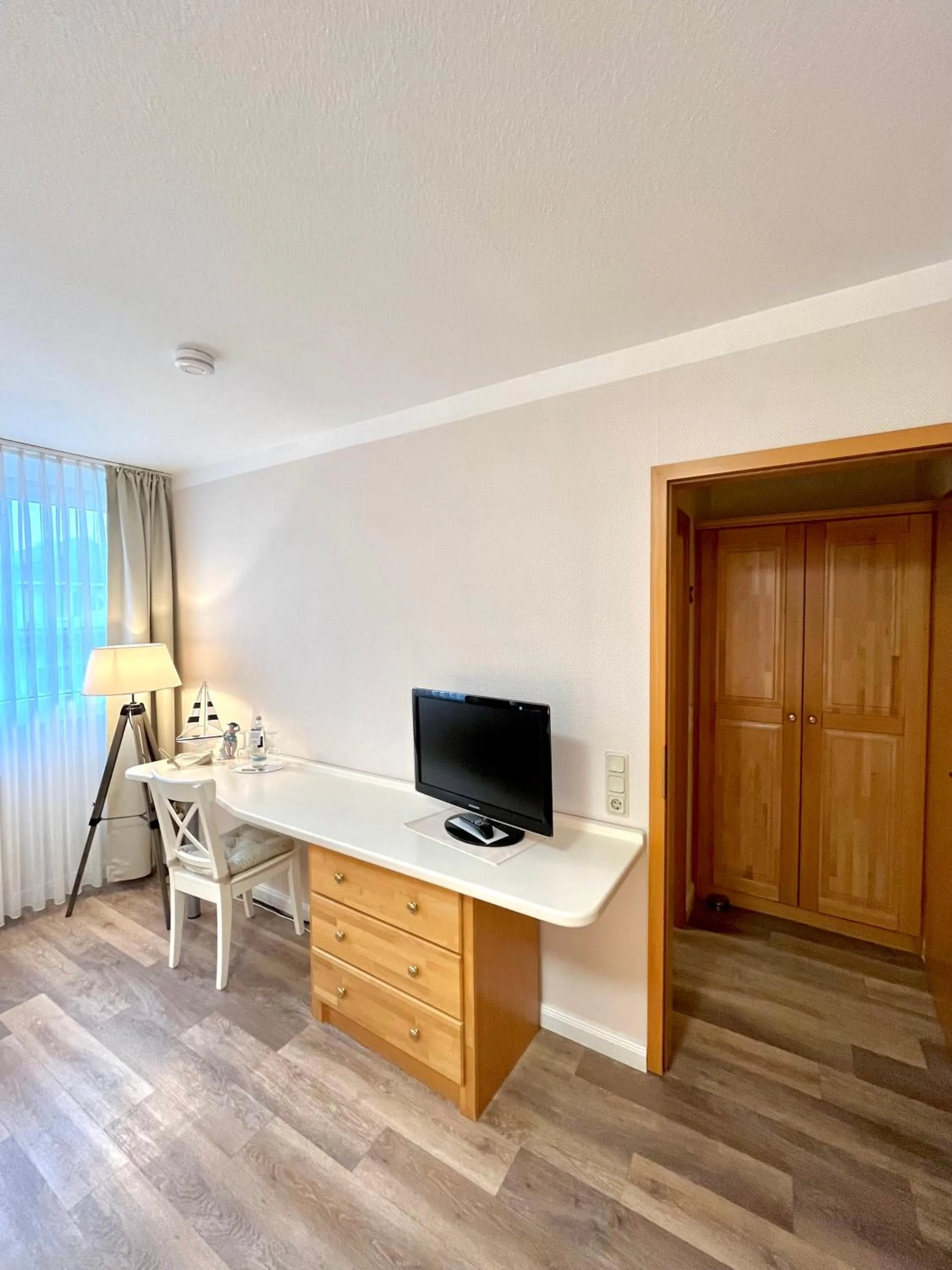 Photo of the whole room in Landhotel Esen