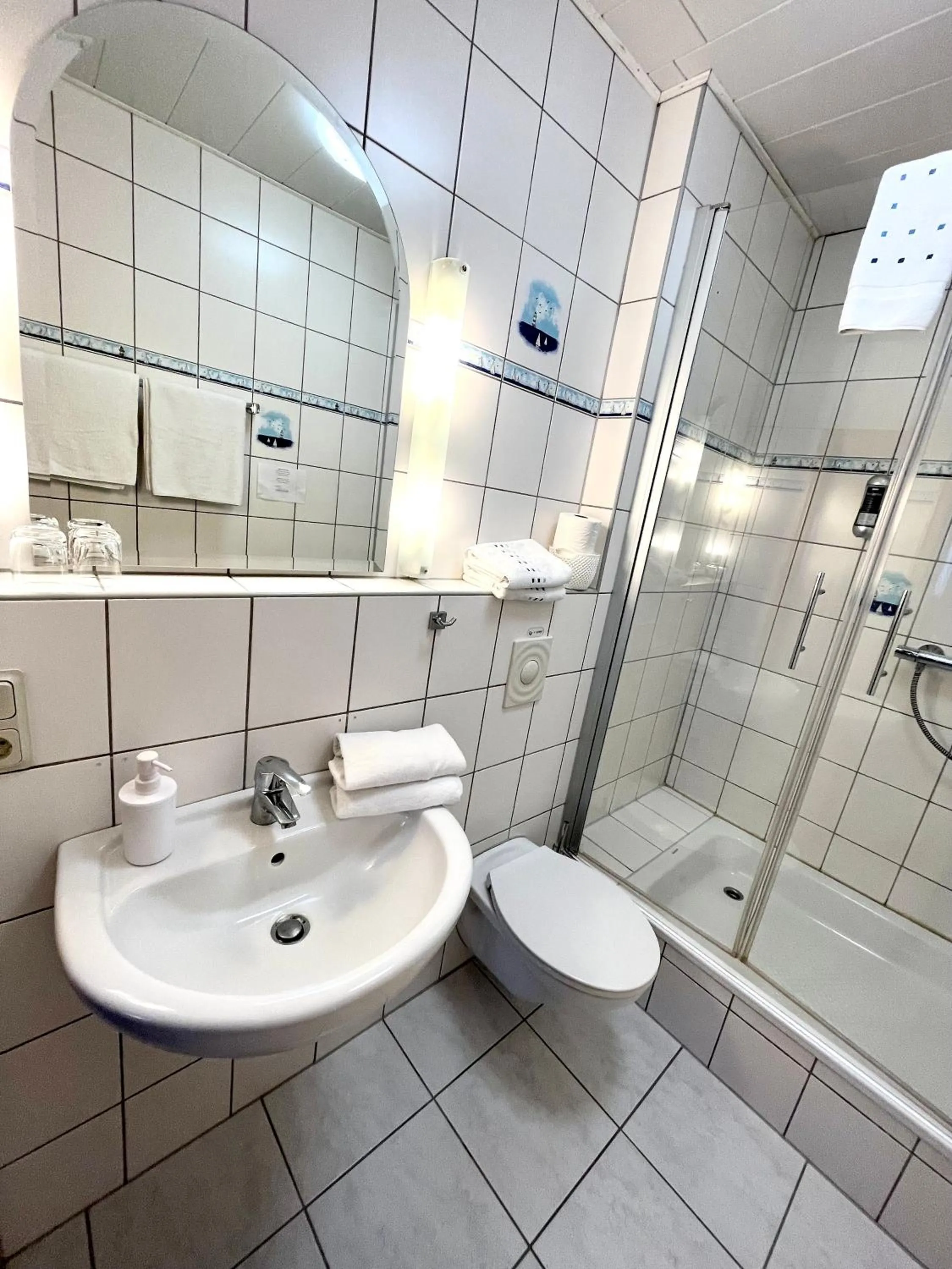 Bathroom in Landhotel Esen