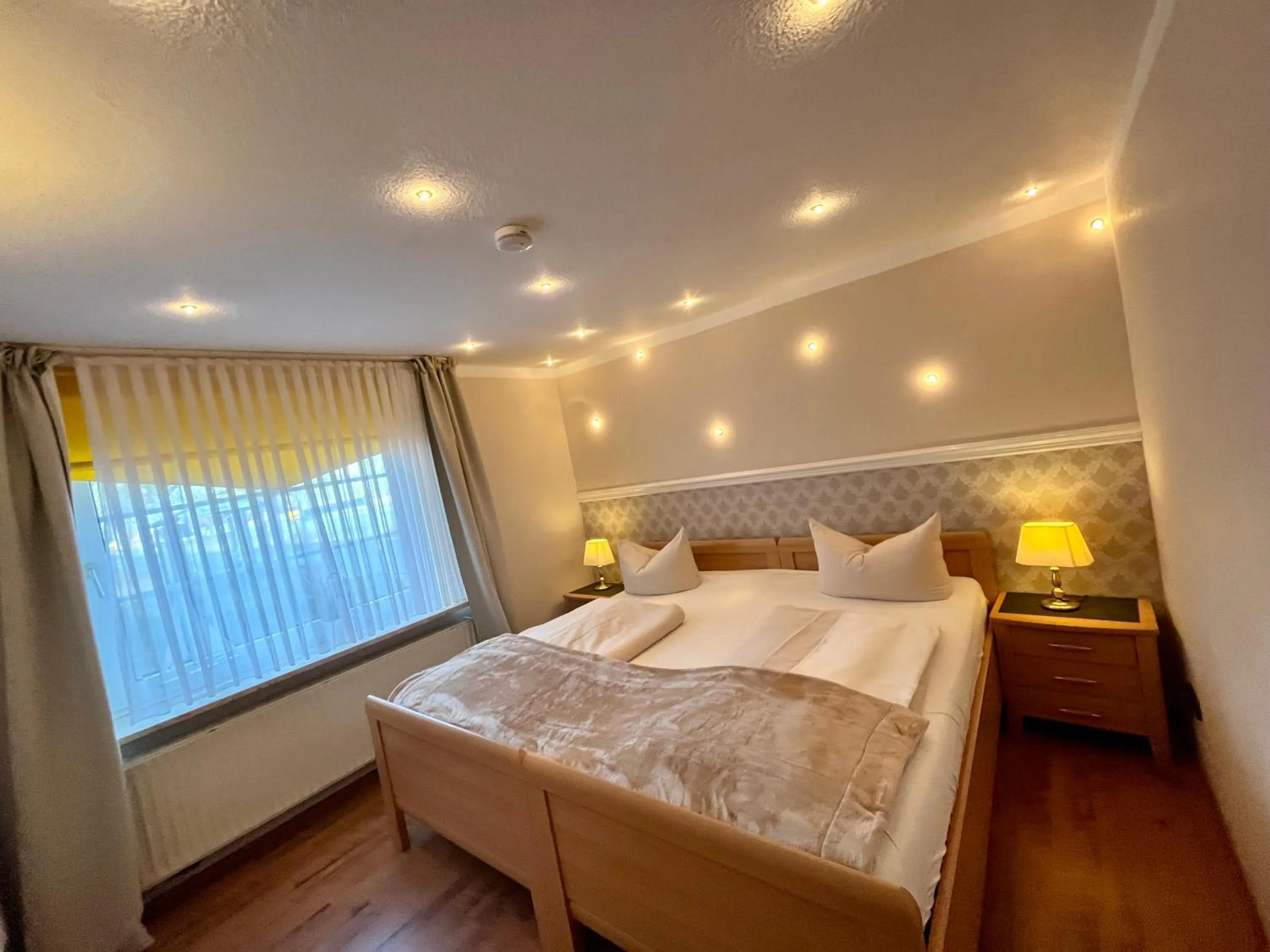 Bedroom, Bed in Landhotel Esen