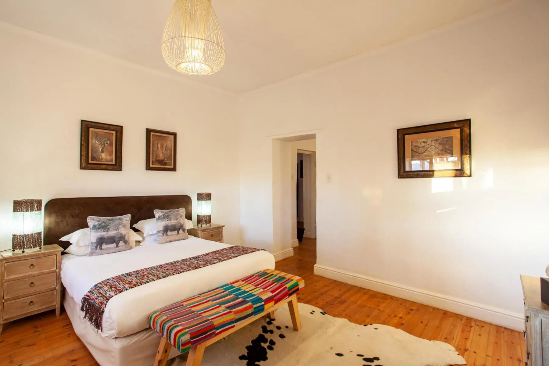 Bed in Inverdoorn Game Reserve Lodge