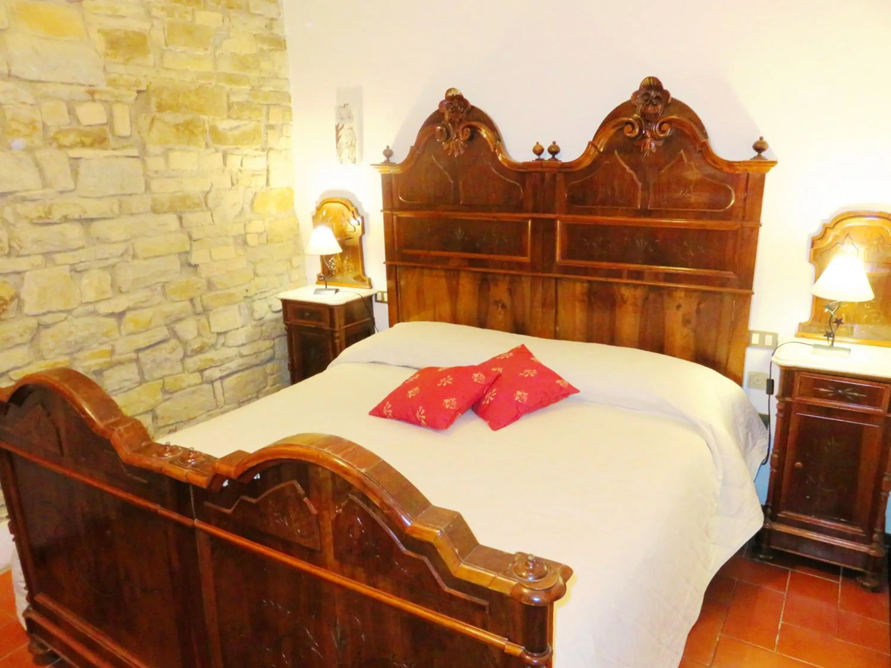 Deluxe Room - single occupancy in Castello Cortevecchio Deluxe Room - single occupancy in Castello Cortevecchio