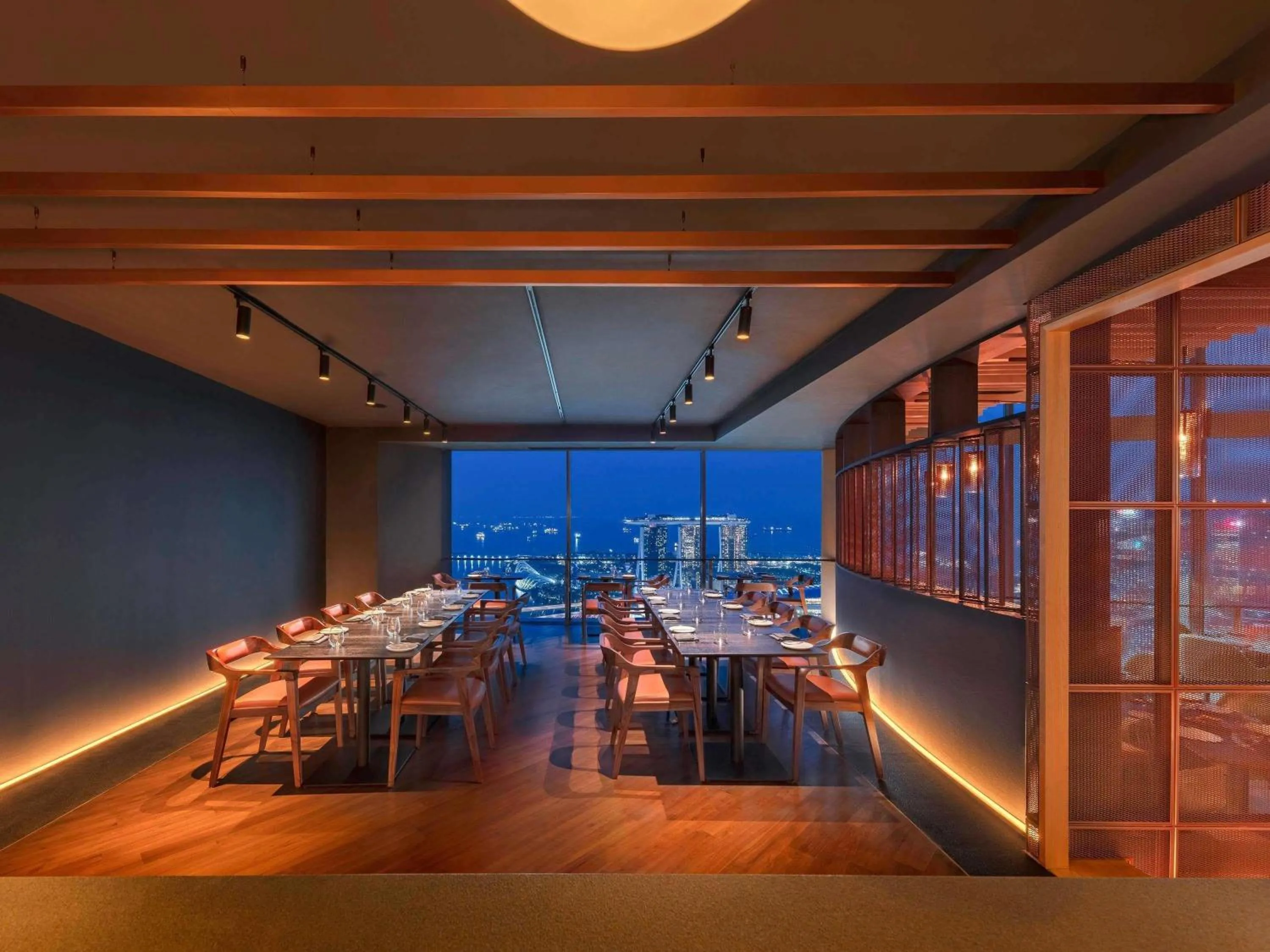 Restaurant/places to eat in Swissotel The Stamford Singapore