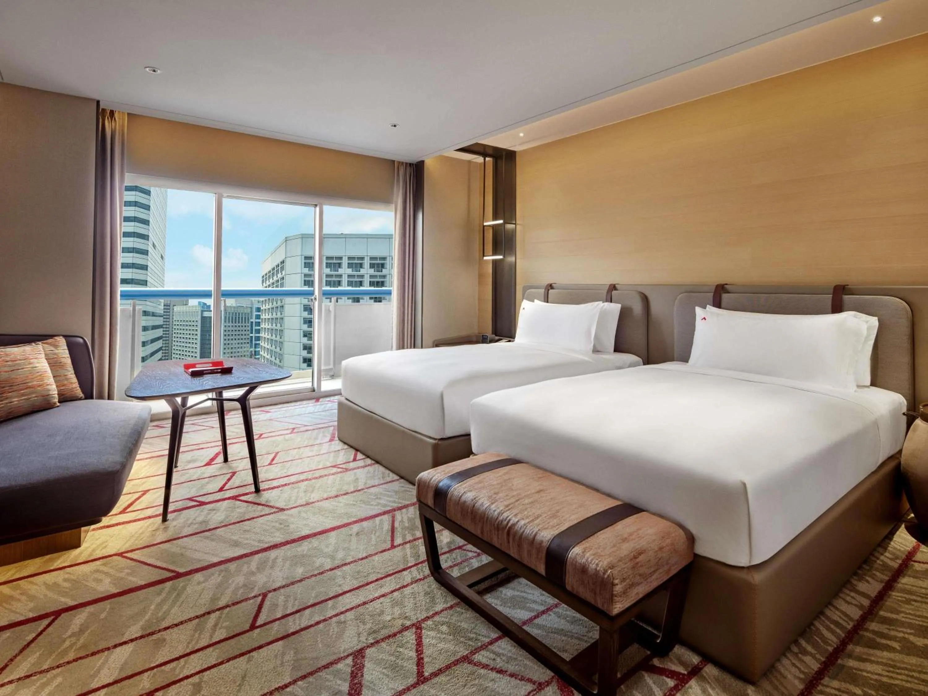 Bedroom, Bed in Swissotel The Stamford Singapore