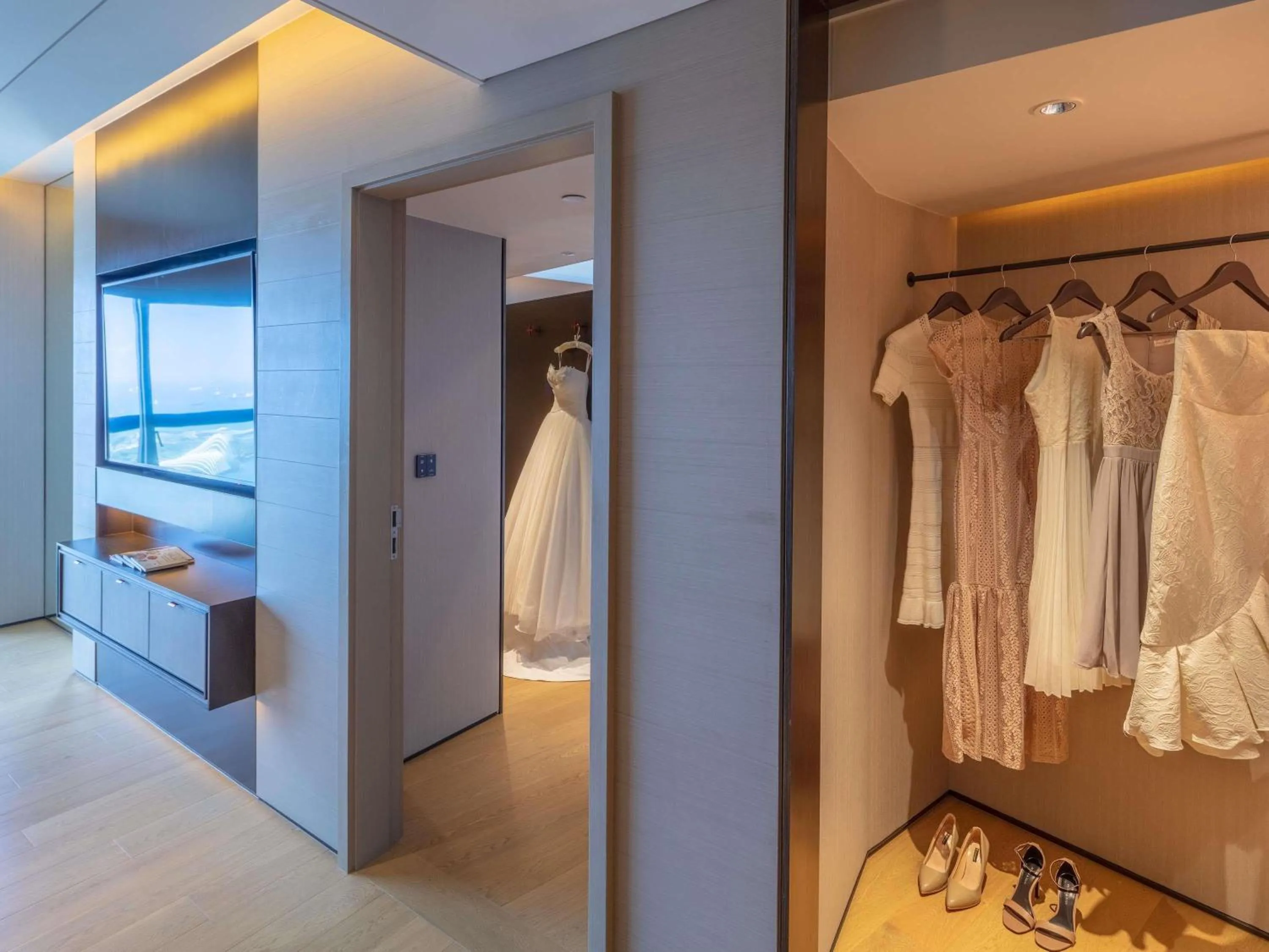 Bedroom in Swissotel The Stamford Singapore