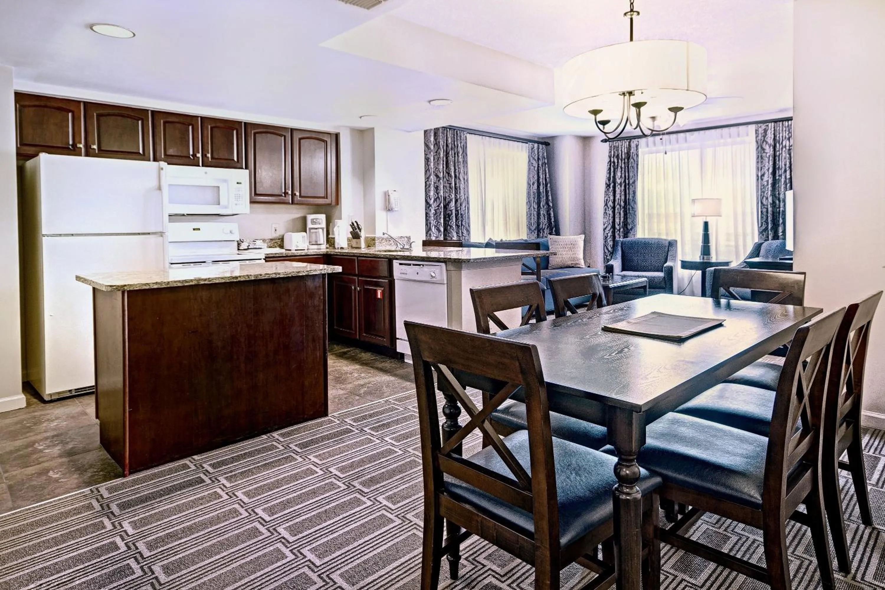 Restaurant/places to eat in Club Wyndham Old Town Alexandria