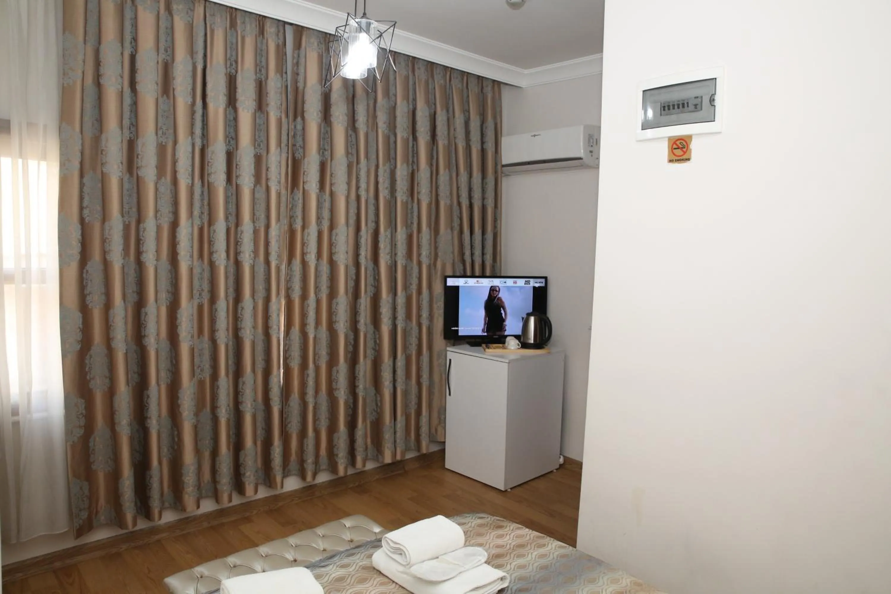 Photo of the whole room, Bed in Rosalie Palace Hotel