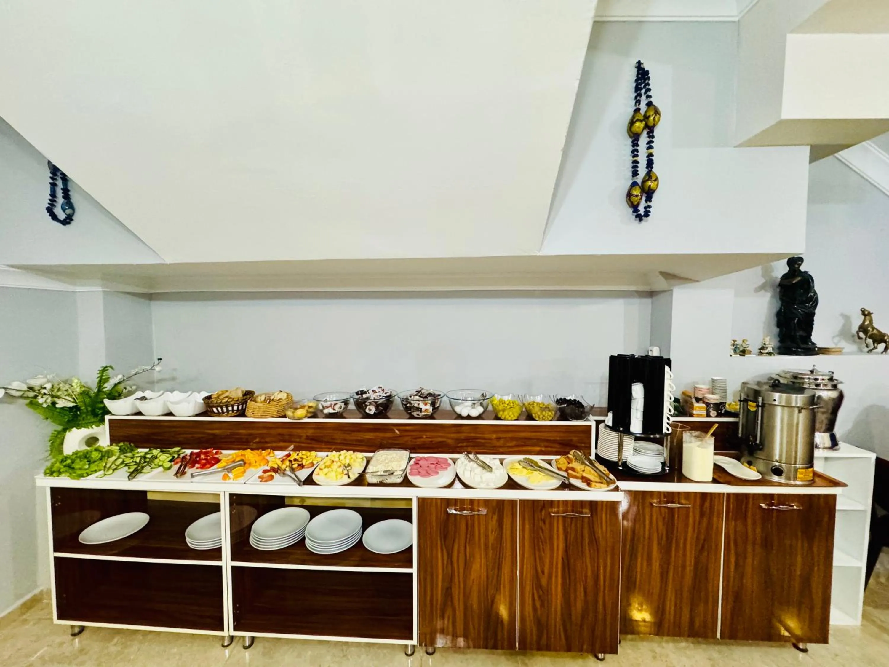 Coffee/tea facilities in Rosalie Palace Hotel