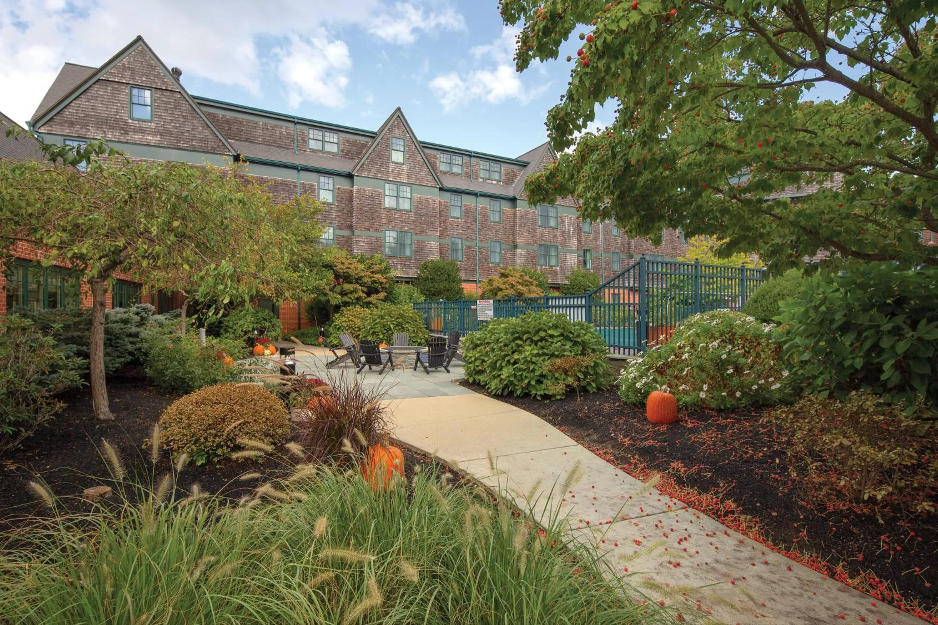 Property building in Club Wyndham Long Wharf