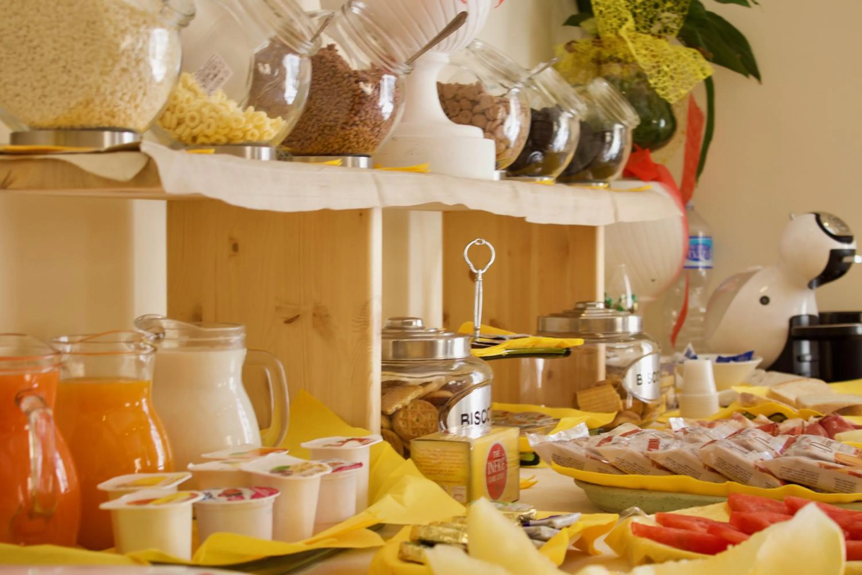 Breakfast in La Terrazza Palace B&B