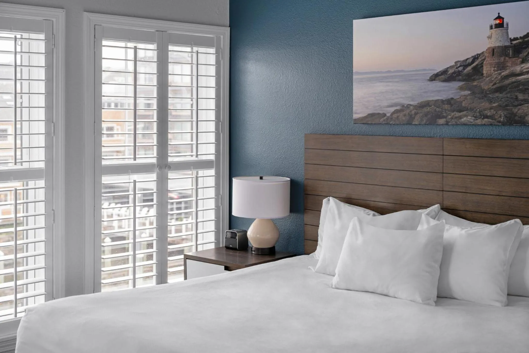 Bedroom, Bed in Club Wyndham Newport Onshore