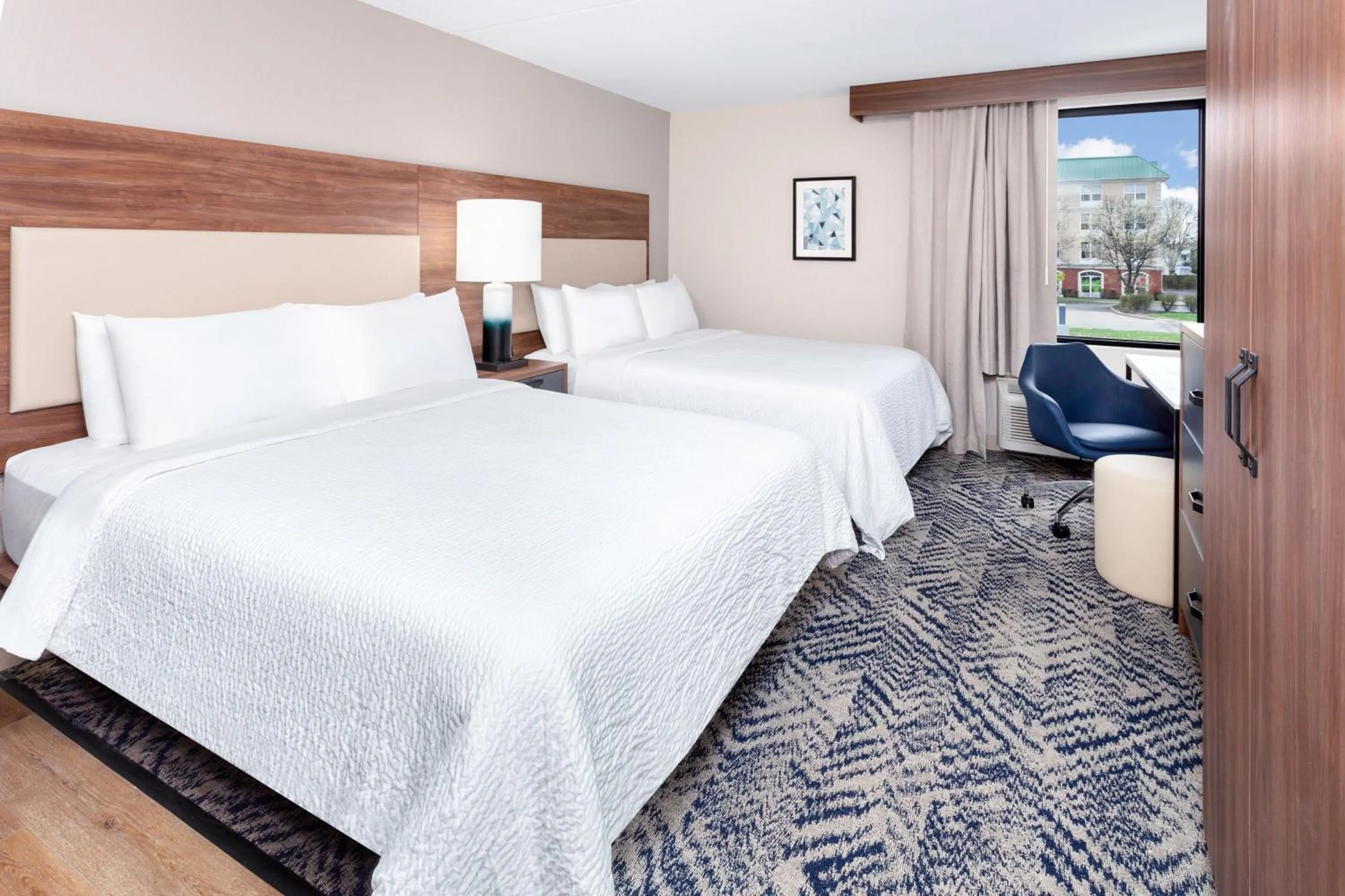 Photo of the whole room, Bed in Candlewood Suites Columbus North - Worthington by IHG