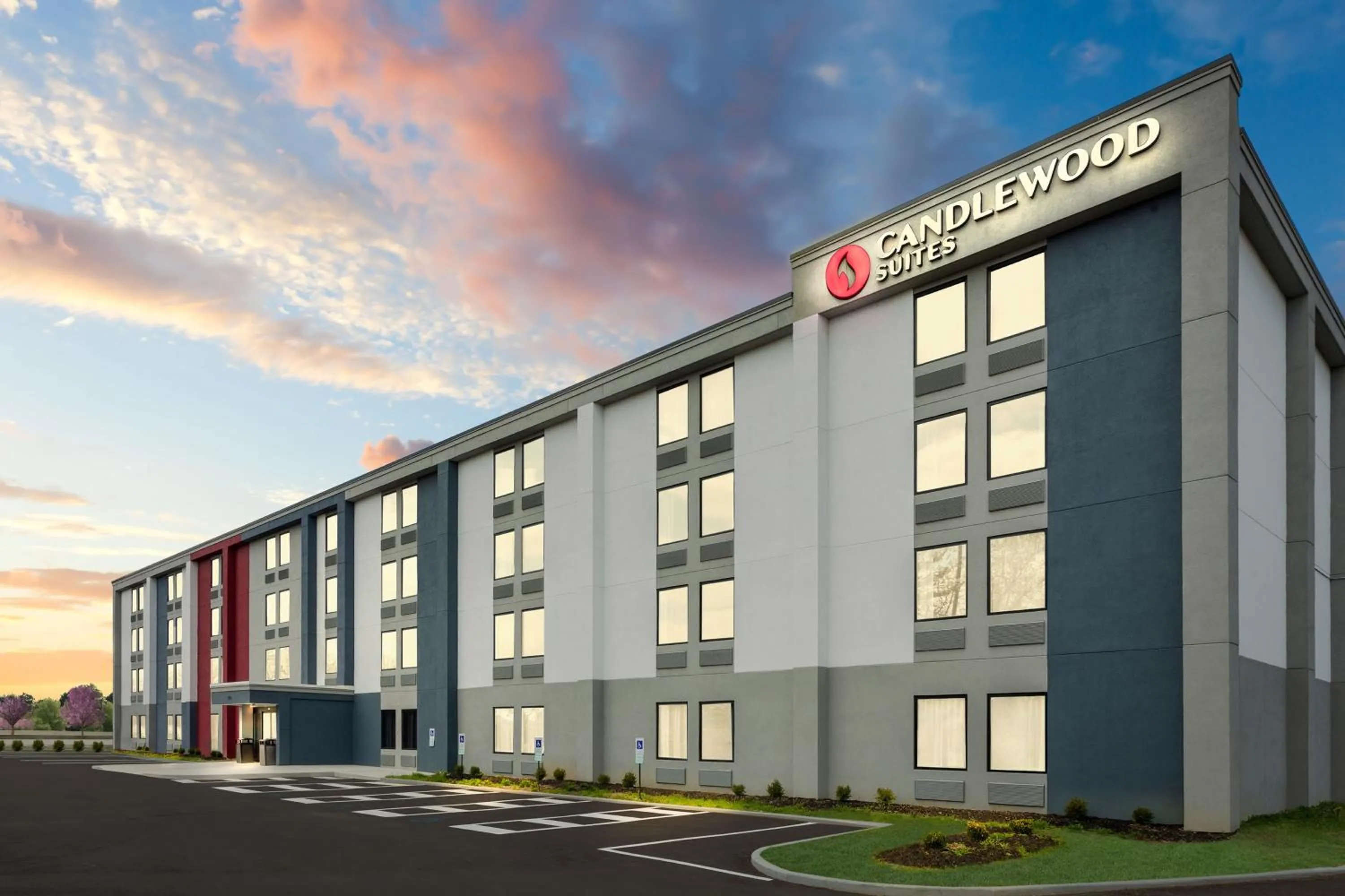 Property building in Candlewood Suites Columbus North - Worthington by IHG