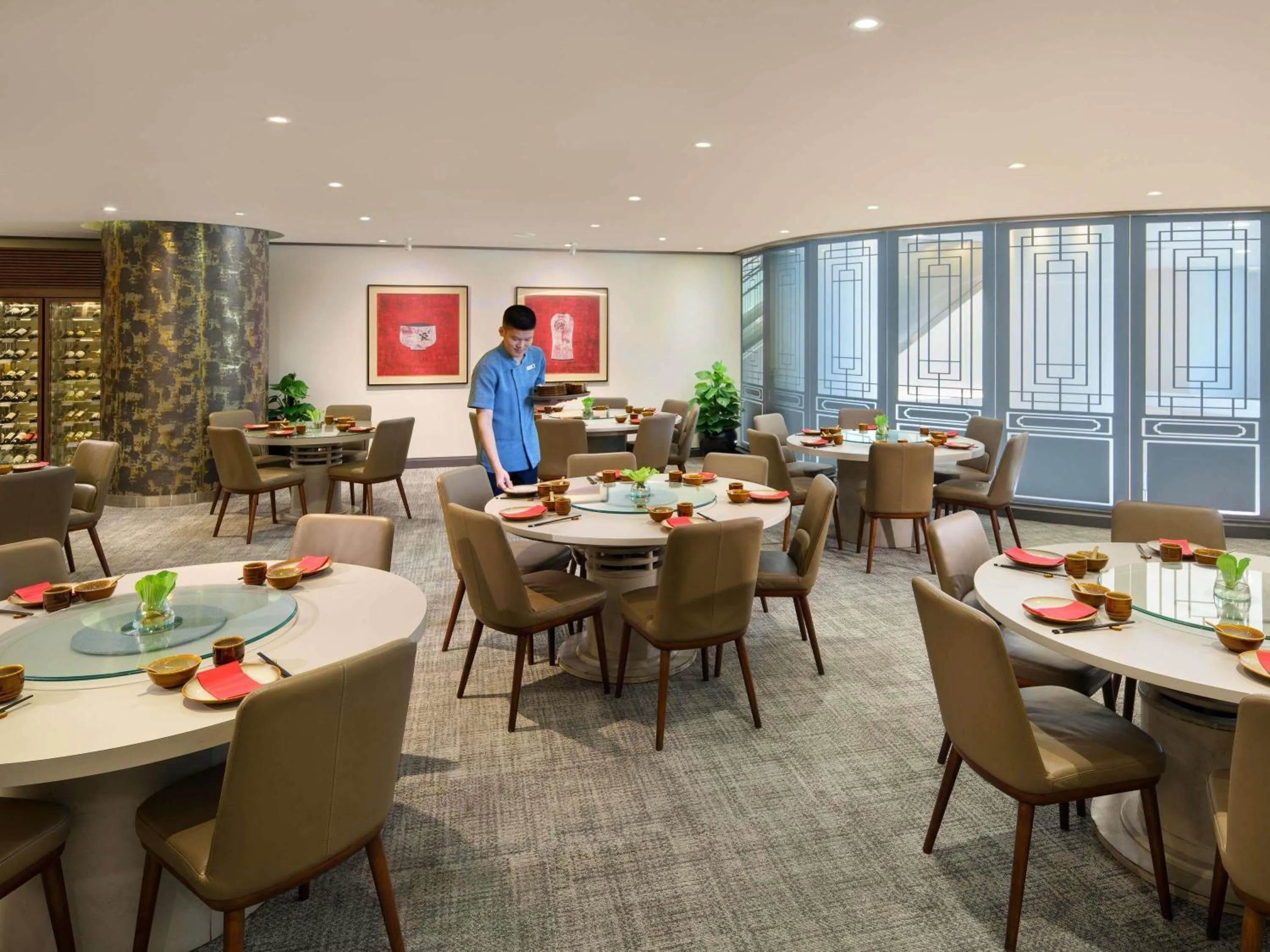 Restaurant/places to eat in Grand Mercure Singapore Roxy