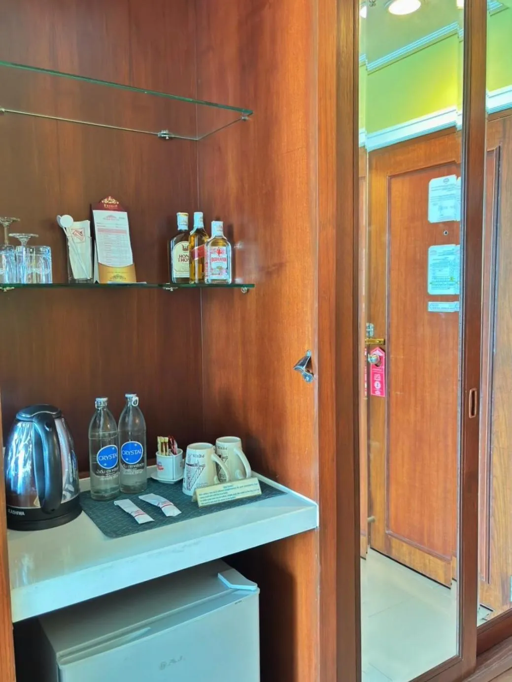 Coffee/tea facilities in The Empress Hotel