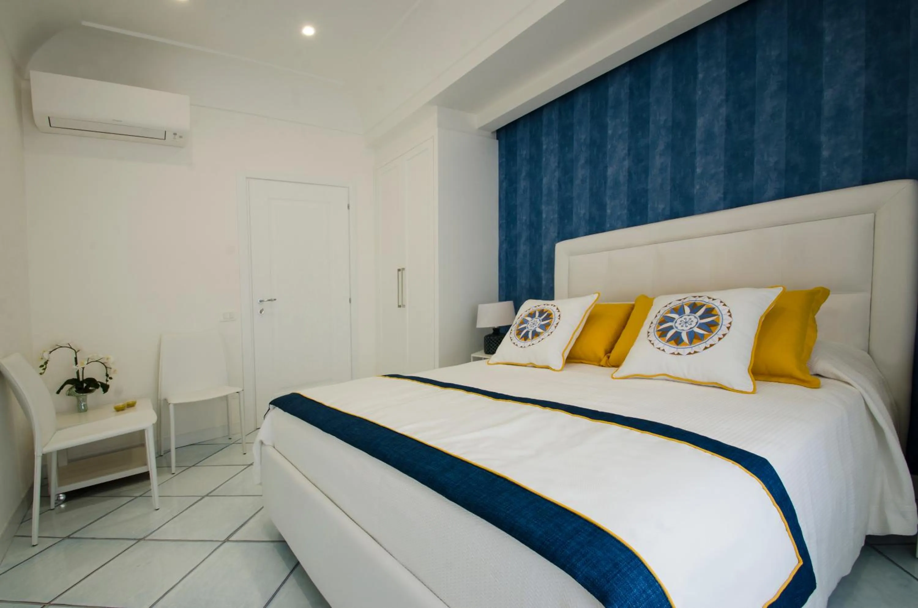 Photo of the whole room, Bed in B&B Maiori Luxury