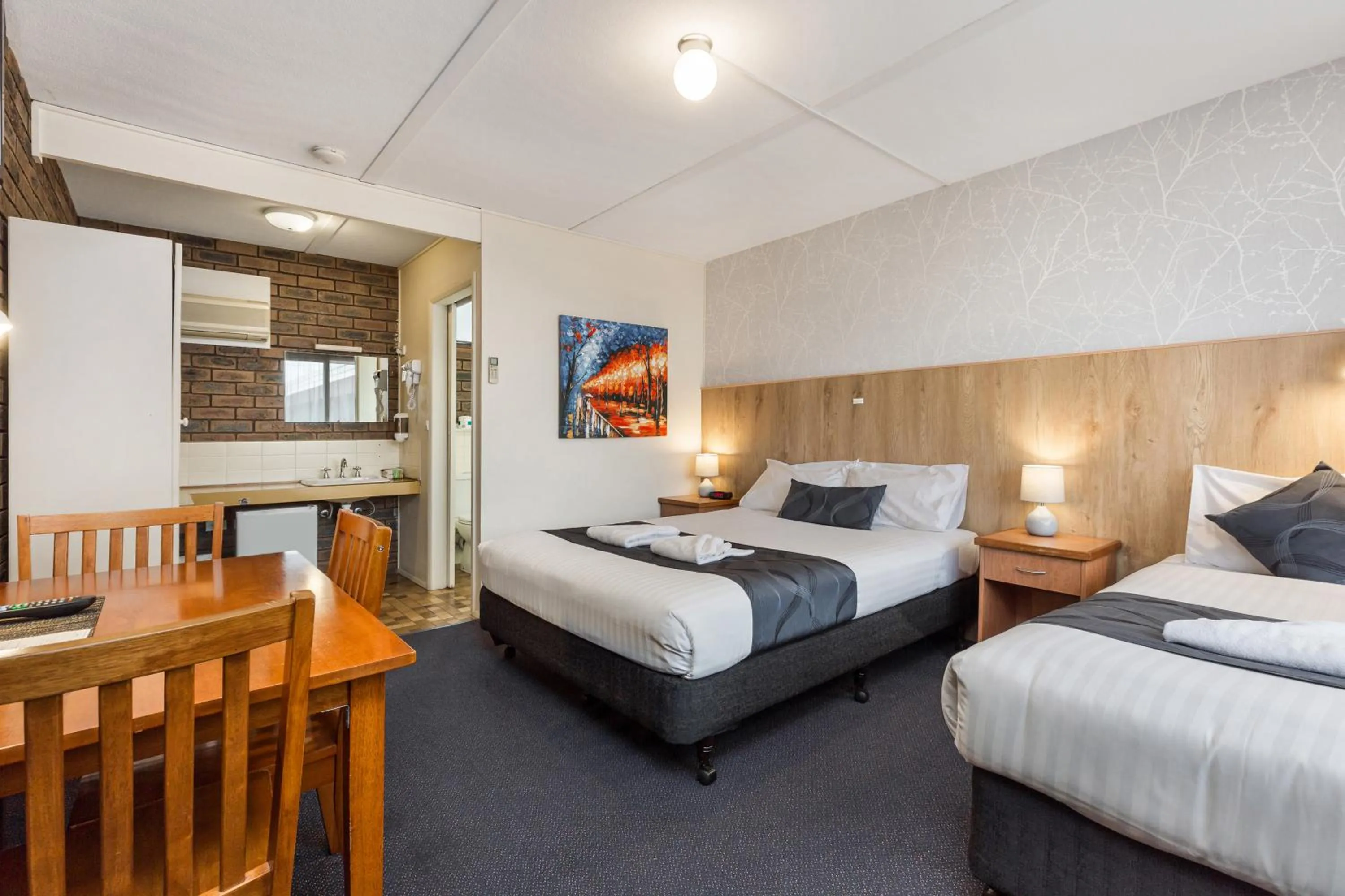 Photo of the whole room, Bed in Bendigo McIvor Motor Inn