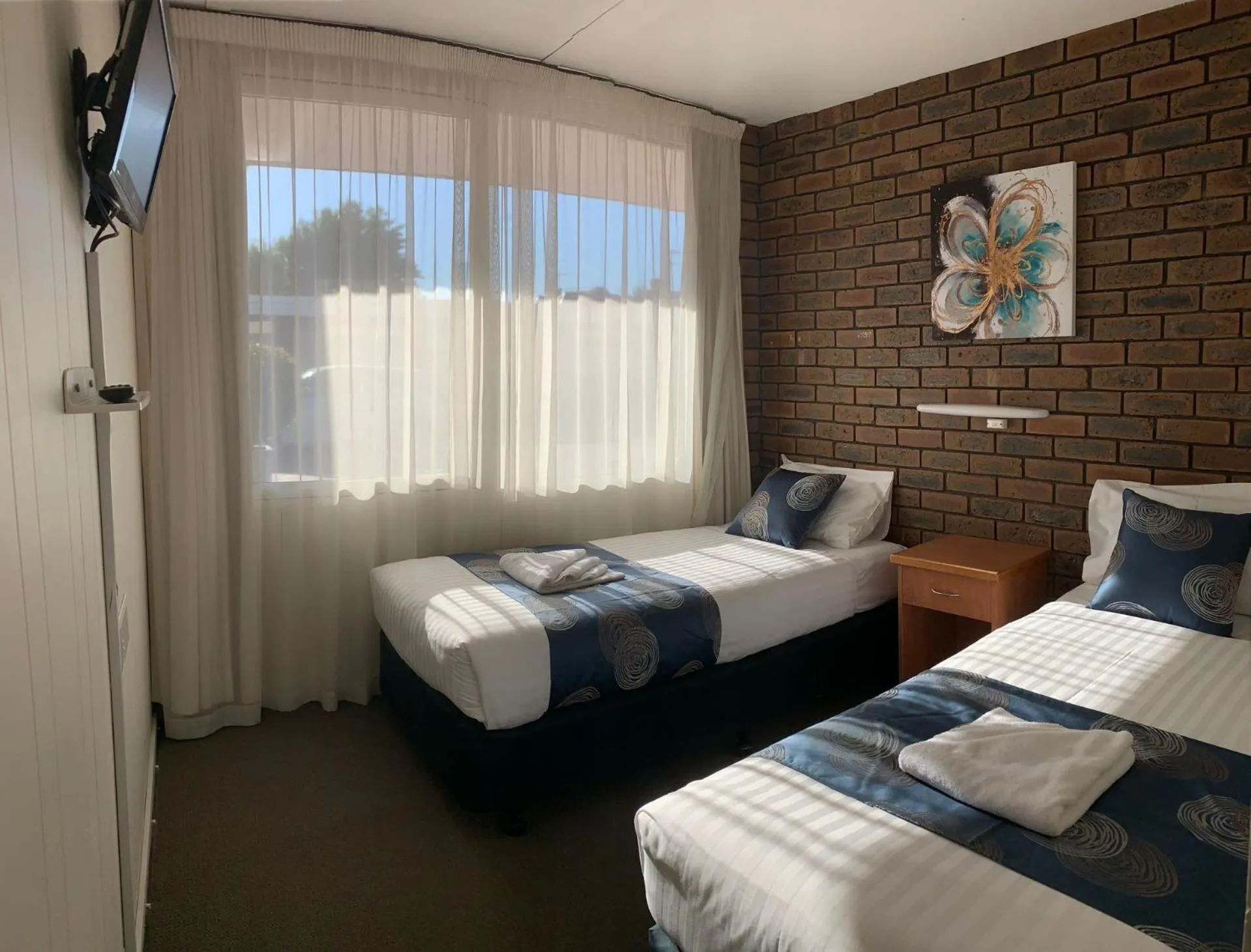 Photo of the whole room, Bed in Bendigo McIvor Motor Inn
