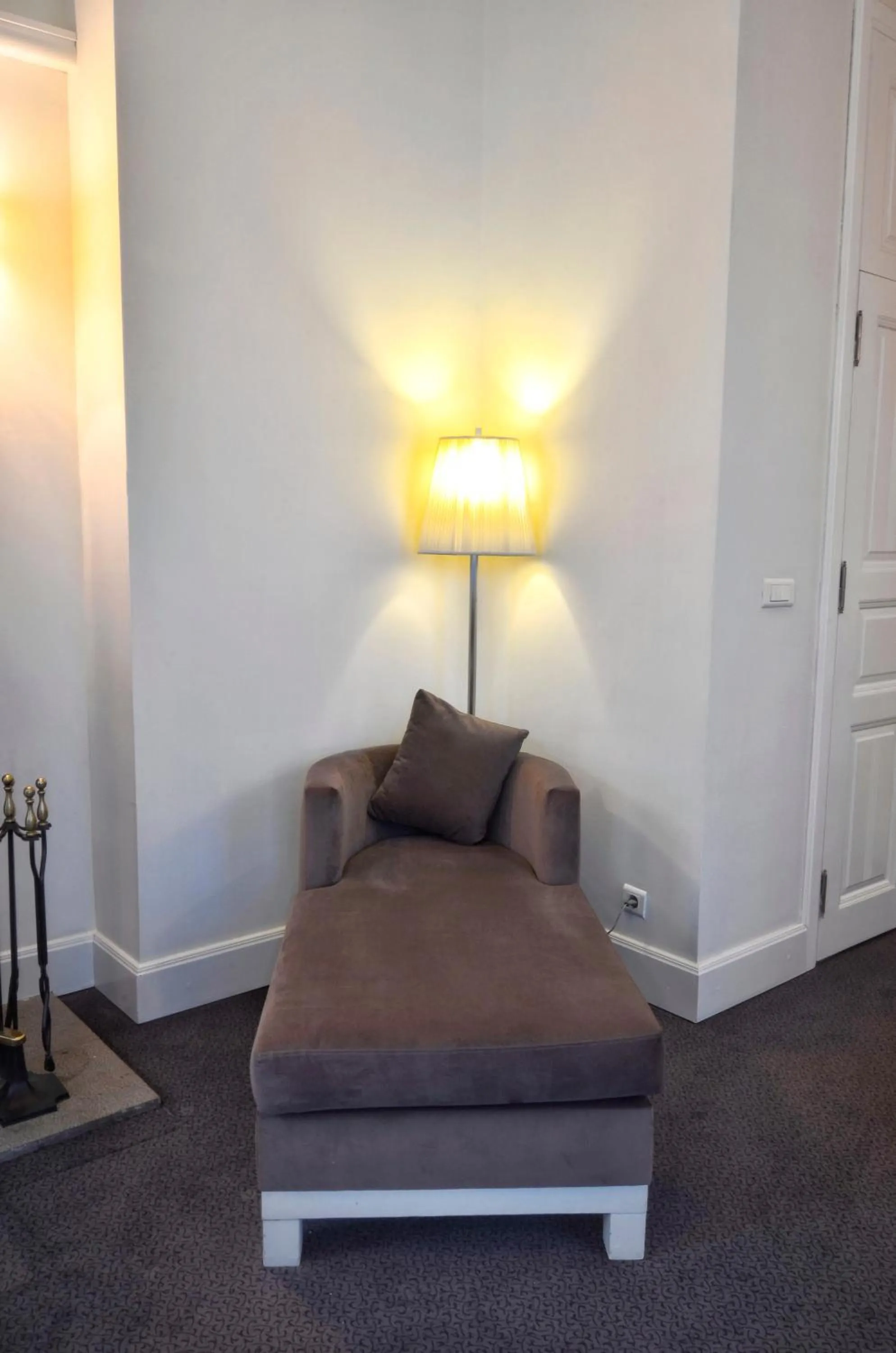 Living room in Kar's Hotel