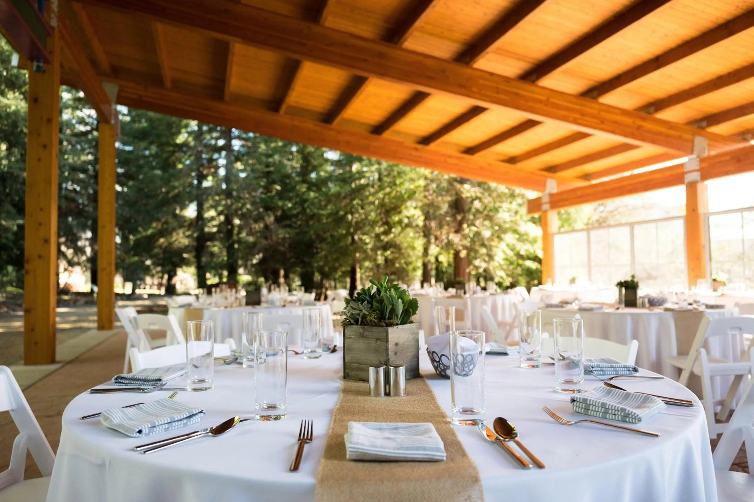 Lobby or reception in Sheraton Redding Hotel at the Sundial Bridge