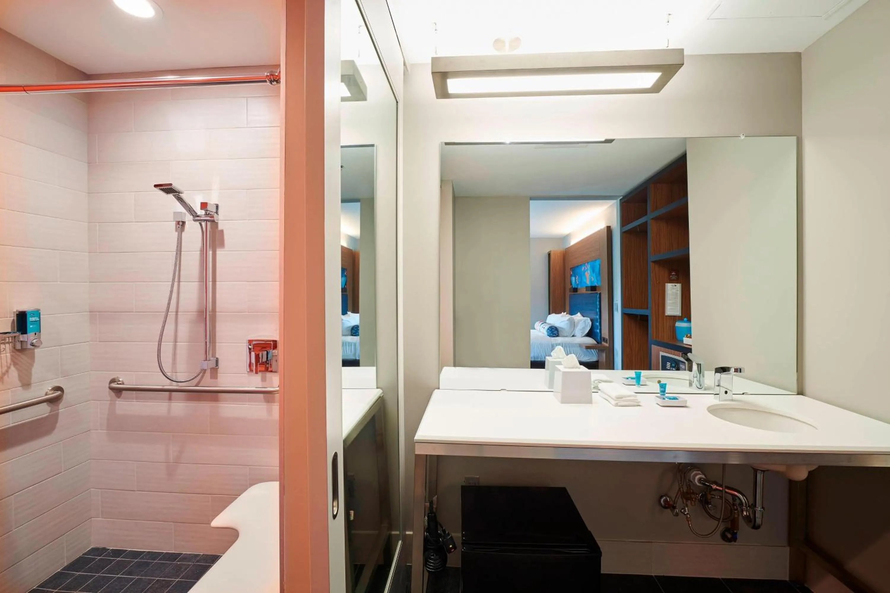 Bathroom in Aloft Cleveland Airport